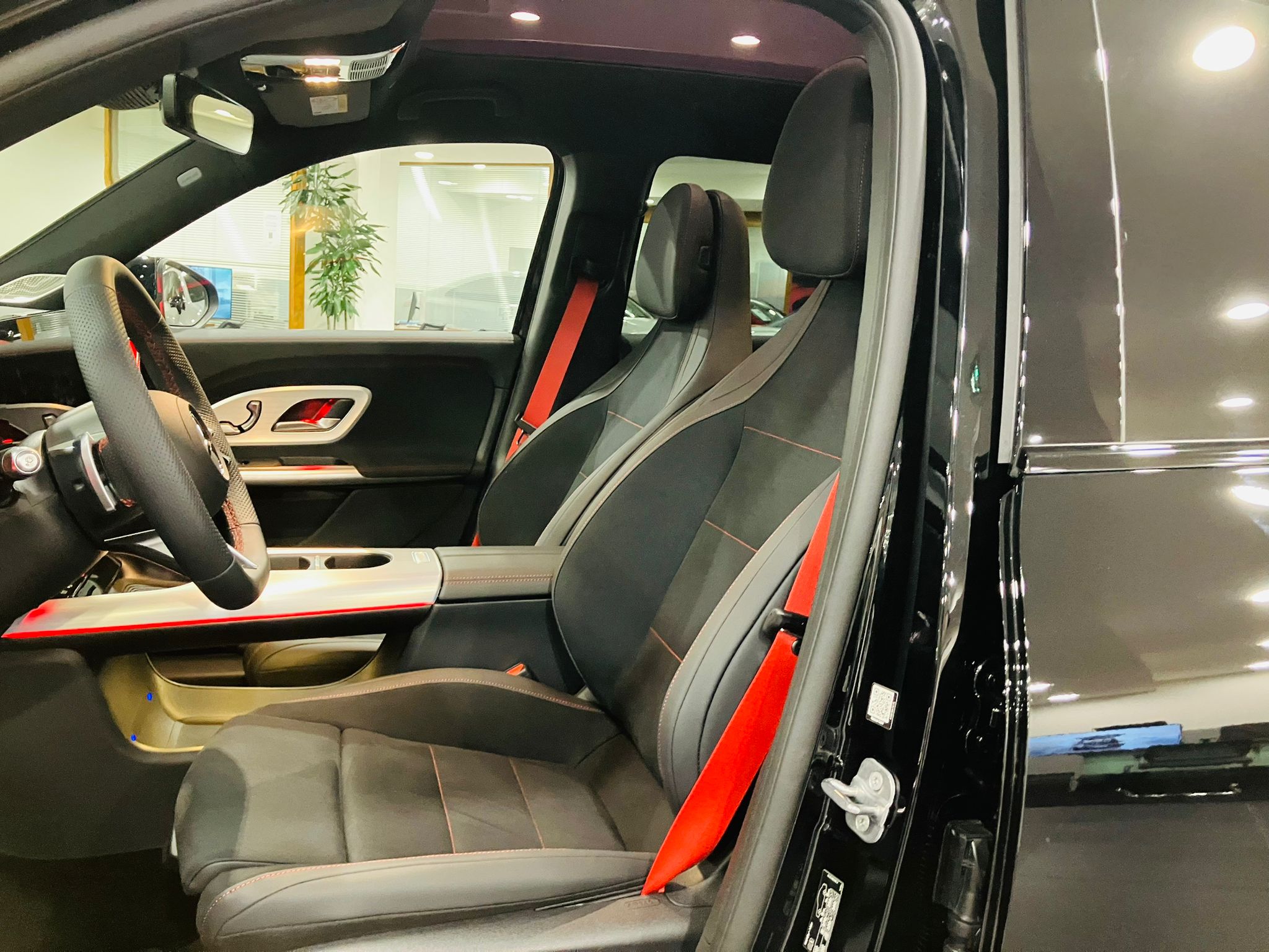 Mercedes-Benz GLB 250+ EQ Limited Edition — Siège conducteur