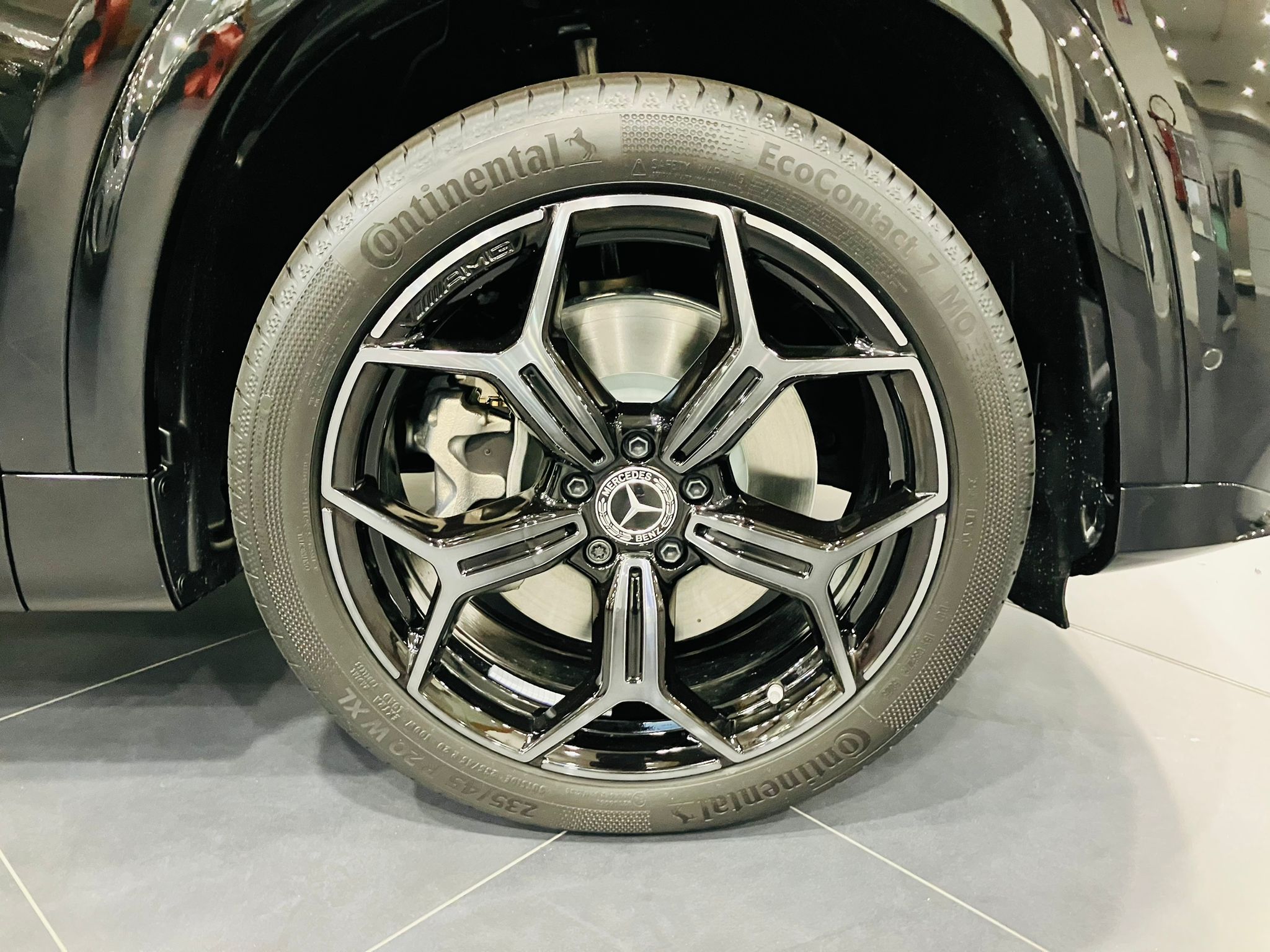 Mercedes-Benz GLB 250+ EQ Limited Edition — Jante