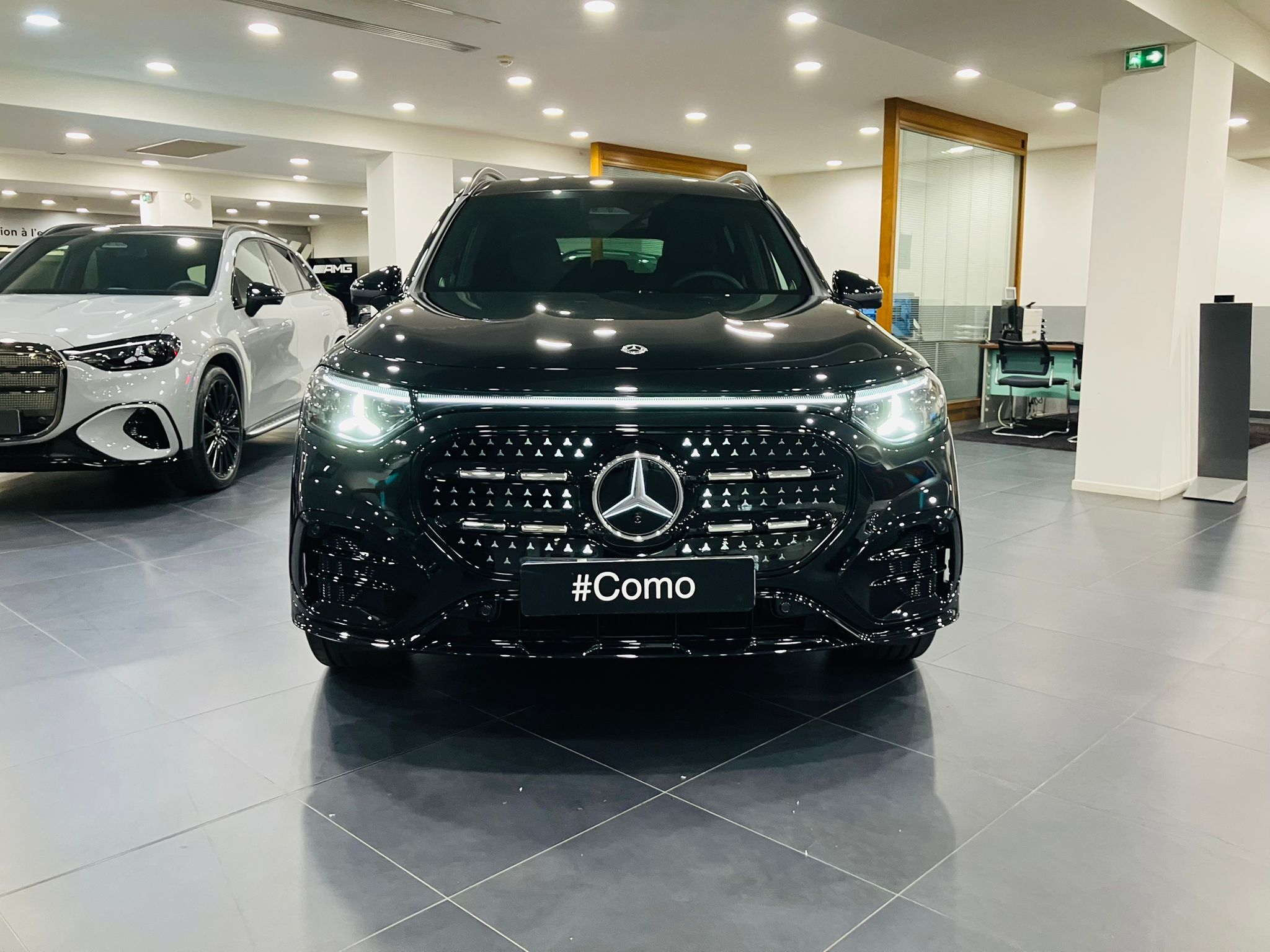 Mercedes-Benz GLB 250+ EQ Limited Edition — Face avant