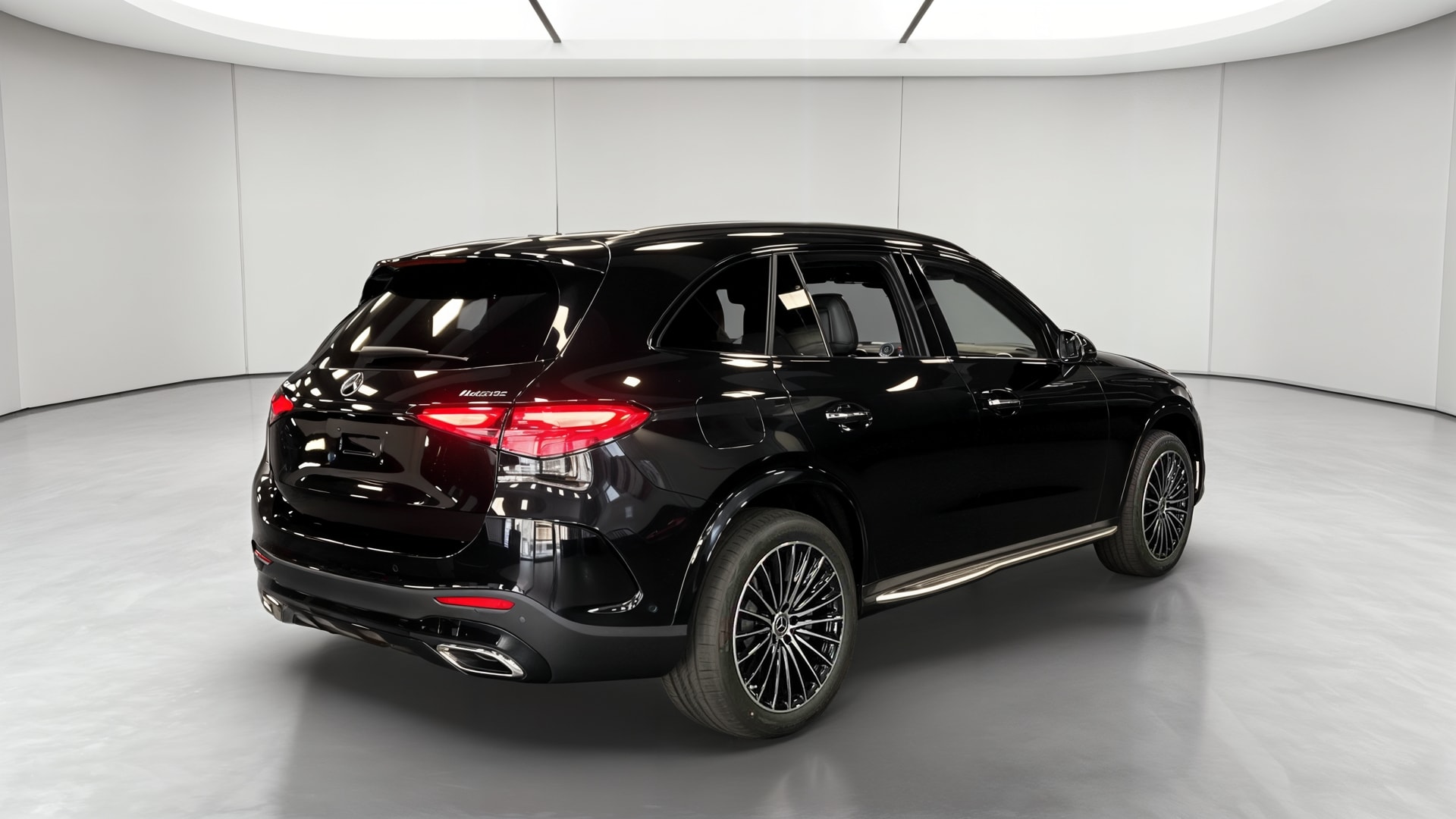 Mercedes-Benz GLC 300 e Hybrid EQ 4Matic AMG Line + — 3/4 arrière droit