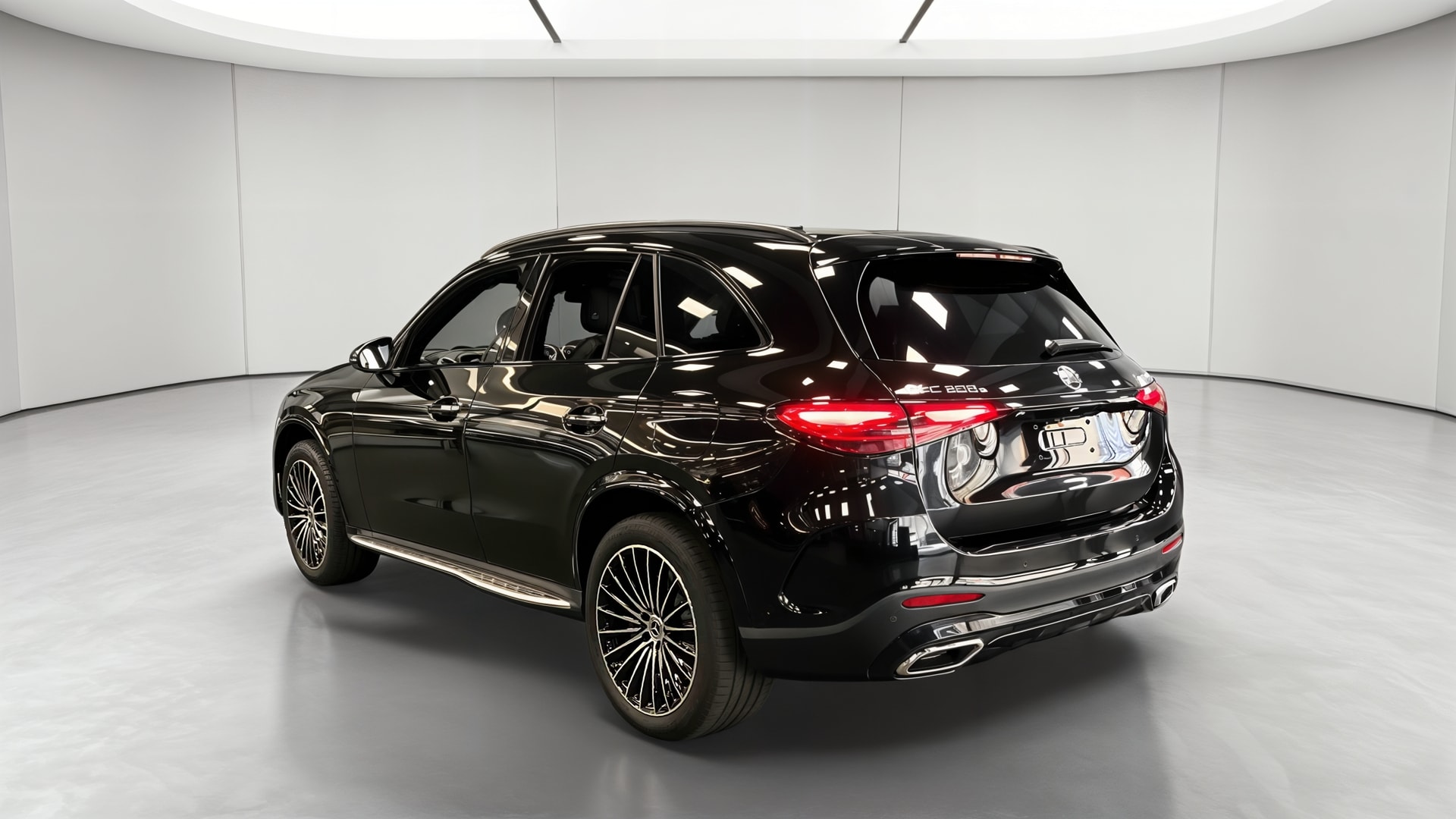 Mercedes-Benz GLC 300 e Hybrid EQ 4Matic AMG Line + — 3/4 arrière gauche