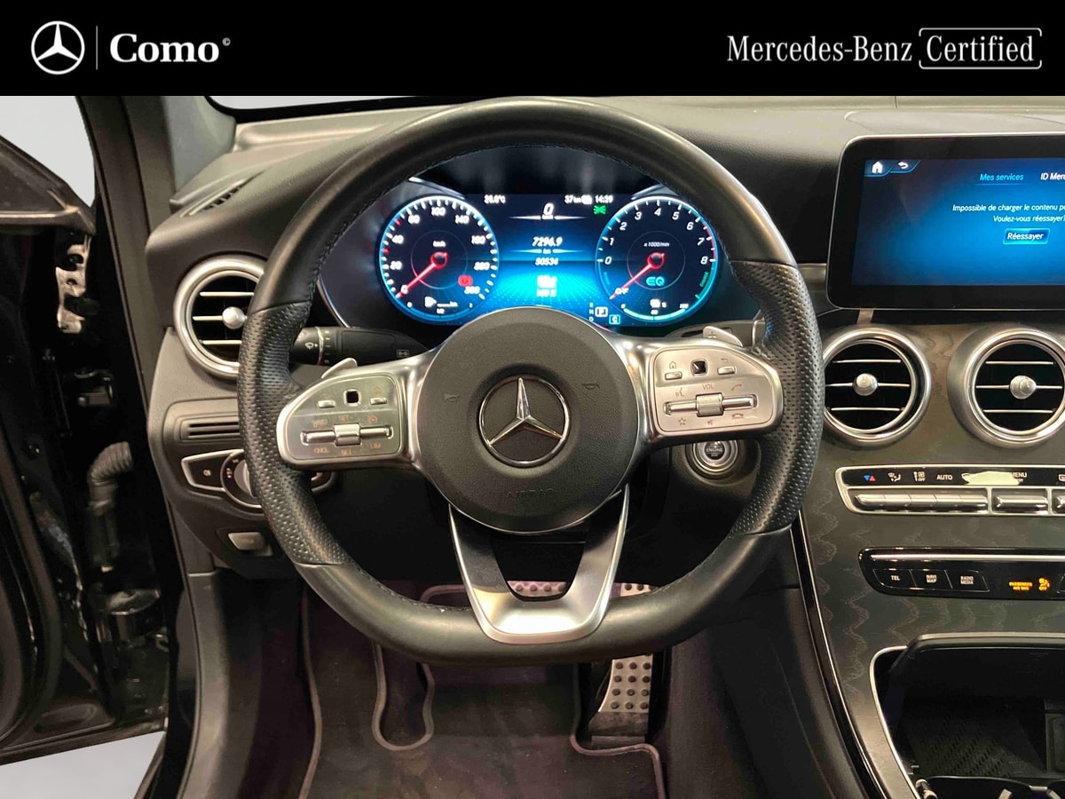Mercedes-Benz GLC Coupé 300 e 9G-Tronic 4Matic AMG Line — Poste de pilotage