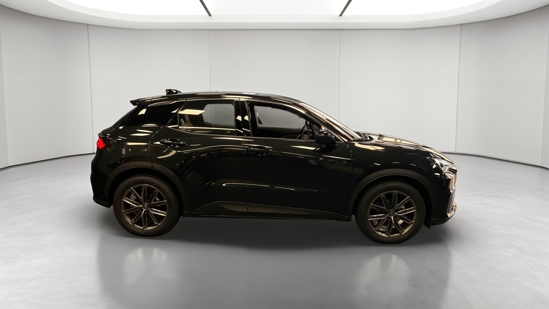 Lexus LBX 2WD Relax — Profil droit