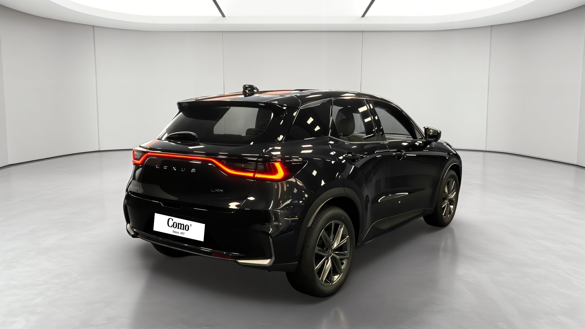 Lexus LBX 2WD Relax — 3/4 arrière droit