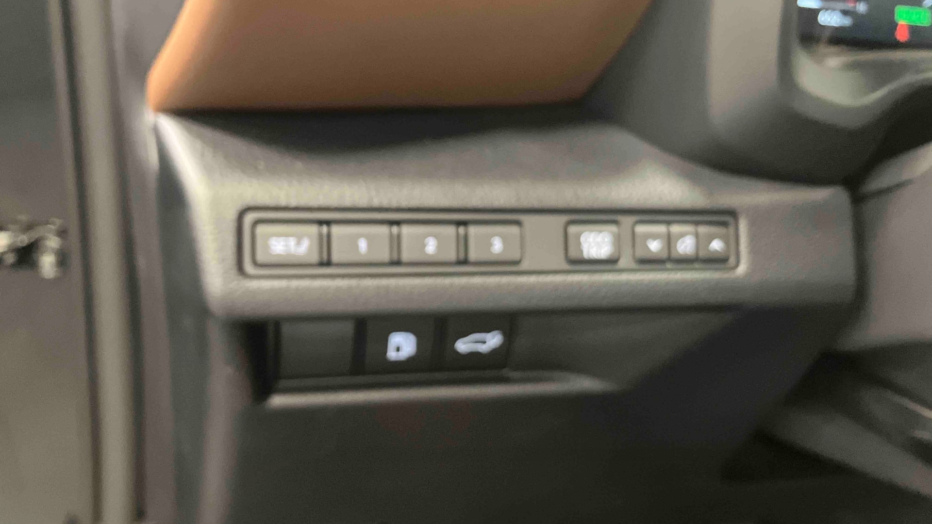Lexus LBX 2WD Relax — photo 18