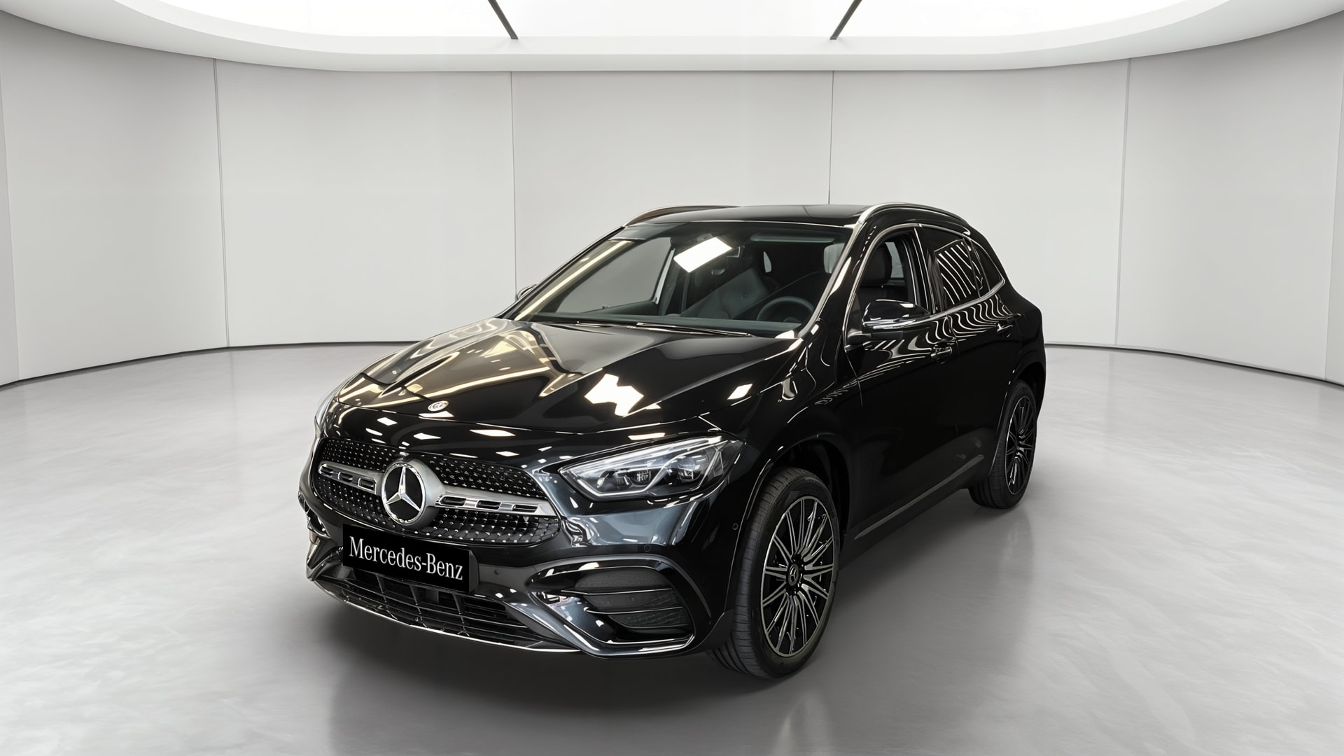 Mercedes-Benz GLA 250 e Hybrid EQ 8G-DCT AMG Line — 3/4 avant gauche