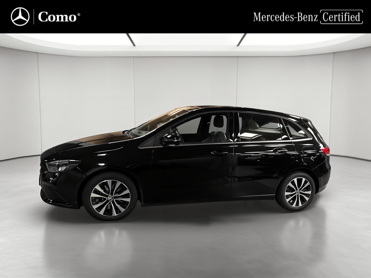 Mercedes-Benz Classe B 250 e 8G-DCT Business Line — Profil gauche