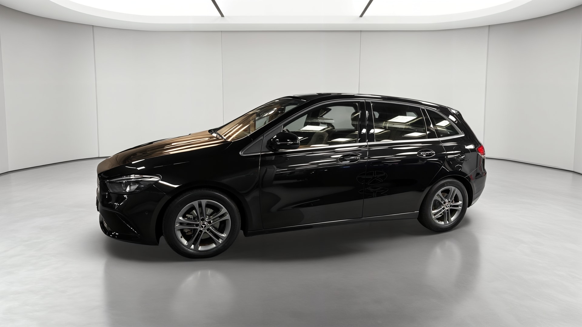 Mercedes-Benz Classe B 180 7G-DCT Style Line Edition — Profil gauche