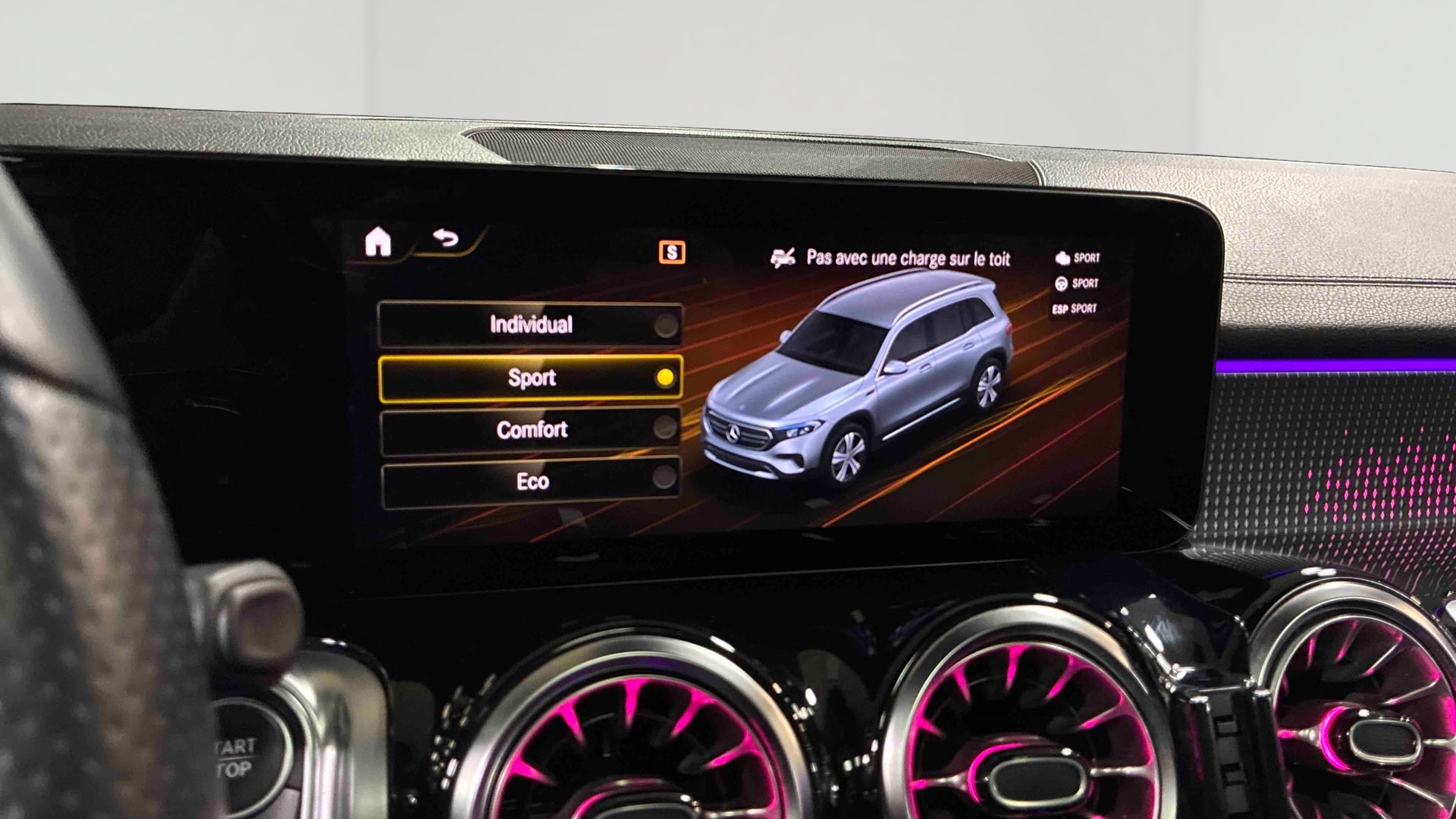 Mercedes-Benz EQB 350 4Matic AMG Line — photo 17