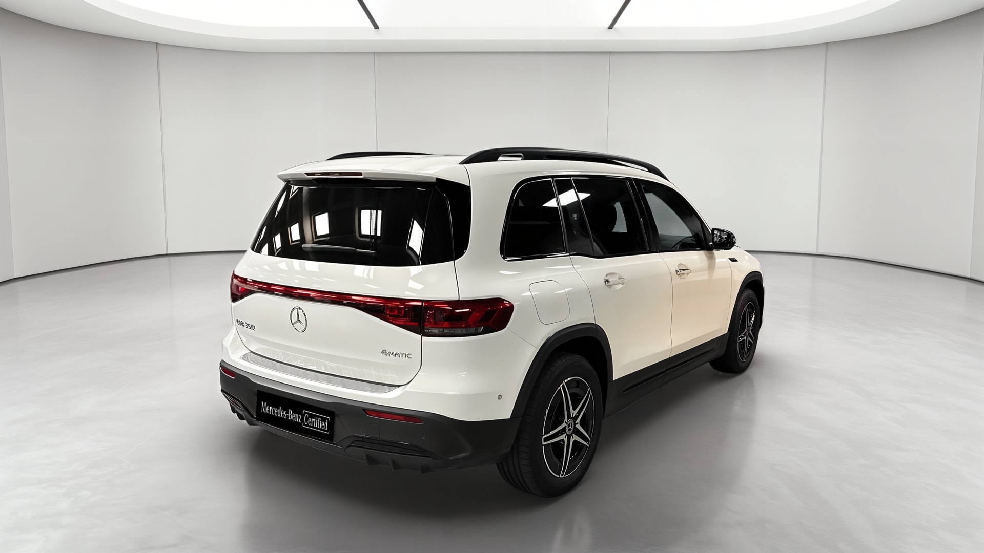 Mercedes-Benz EQB 350 4Matic AMG Line — 3/4 arrière droit