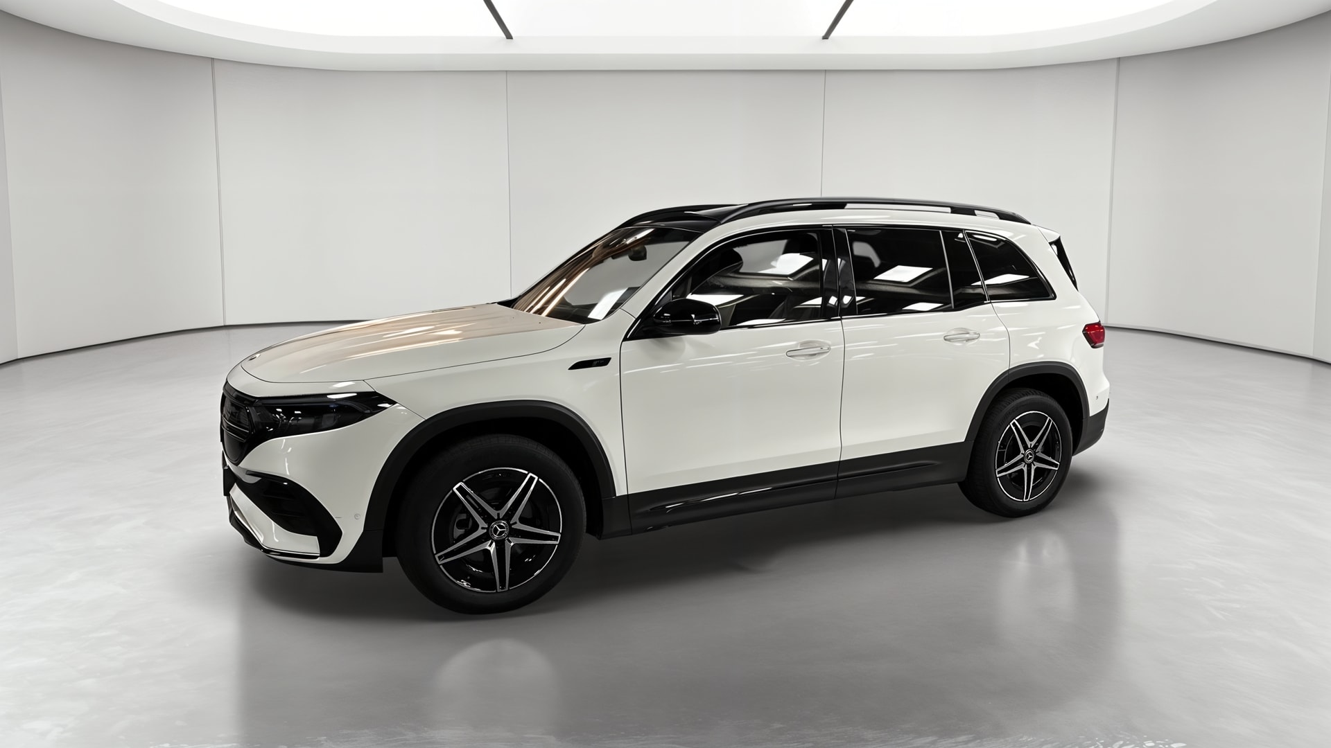 Mercedes-Benz EQB 350 4Matic AMG Line — Profil gauche