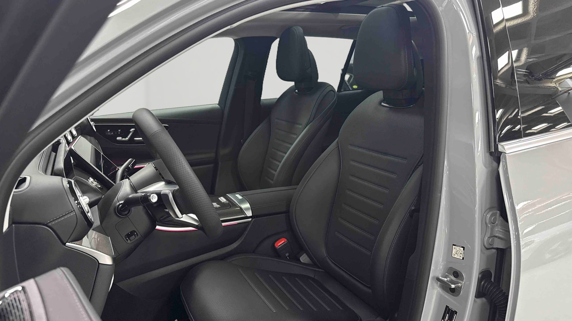Mercedes-Benz GLC 300 e Hybrid EQ 4Matic AMG Line + — Siège conducteur