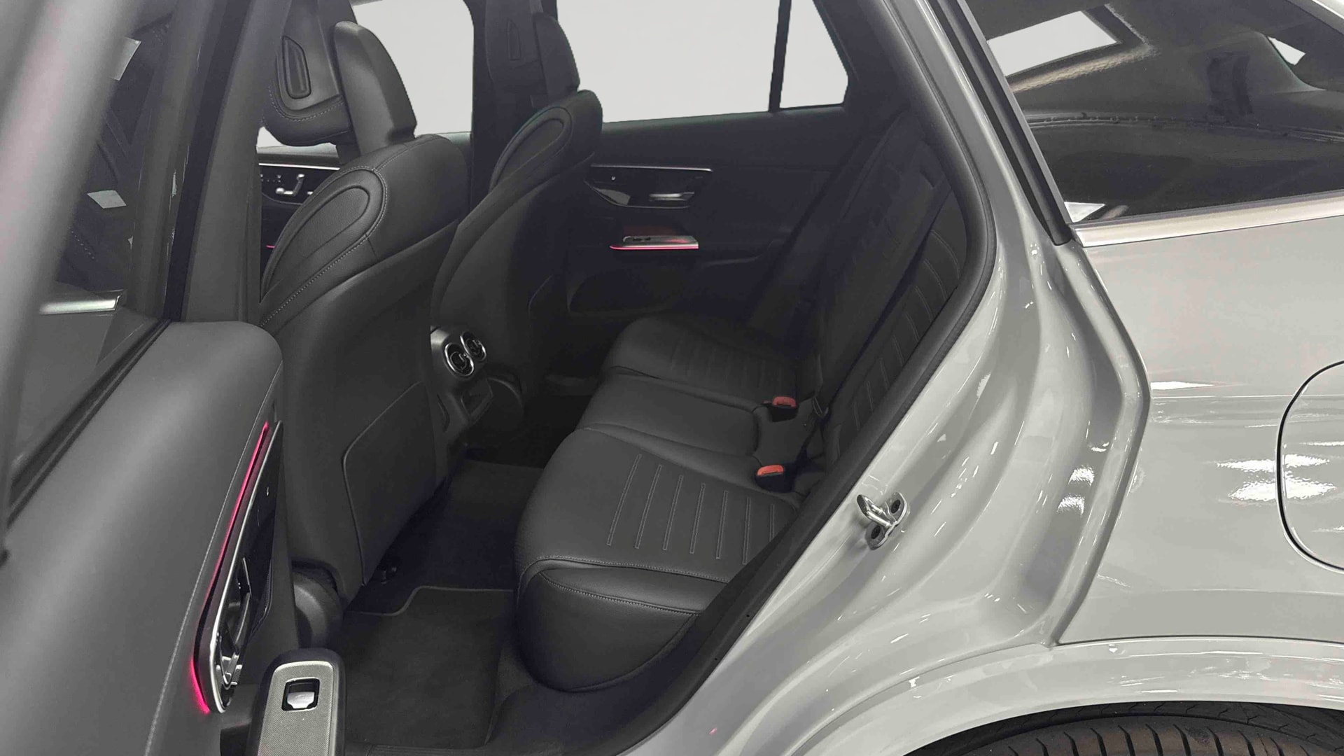 Mercedes-Benz GLC 300 e Hybrid EQ 4Matic AMG Line + — Siège arrière gauche