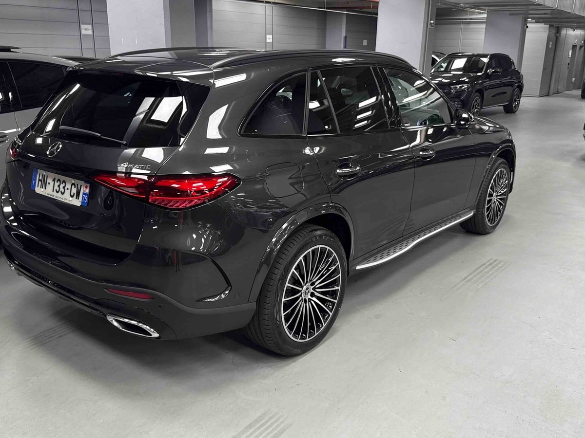 Mercedes-Benz GLC 300 e Hybrid EQ 4Matic AMG Line + — 3/4 arrière droit