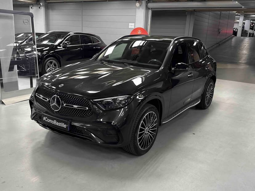 Mercedes-Benz GLC 300 e Hybrid EQ 4Matic AMG Line + — 3/4 avant gauche
