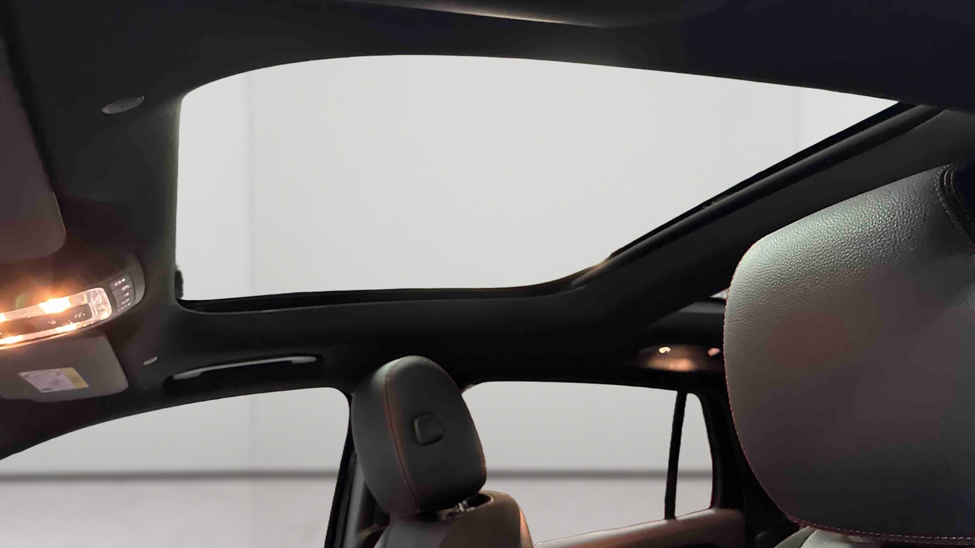 Mercedes-Benz GLA 200 7G-DCT AMG Line — photo 22