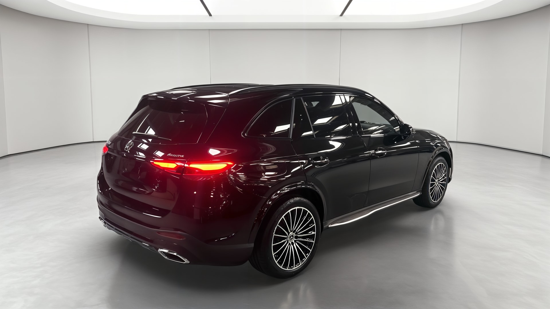 Mercedes-Benz GLC 220 d 4Matic AMG Line — 3/4 arrière droit
