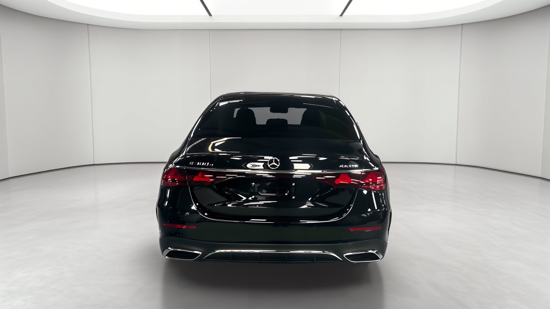 Mercedes-Benz Classe E 300 e Hybrid EQ 9G-Tronic 4MATIC AMG Line + — Face arrière