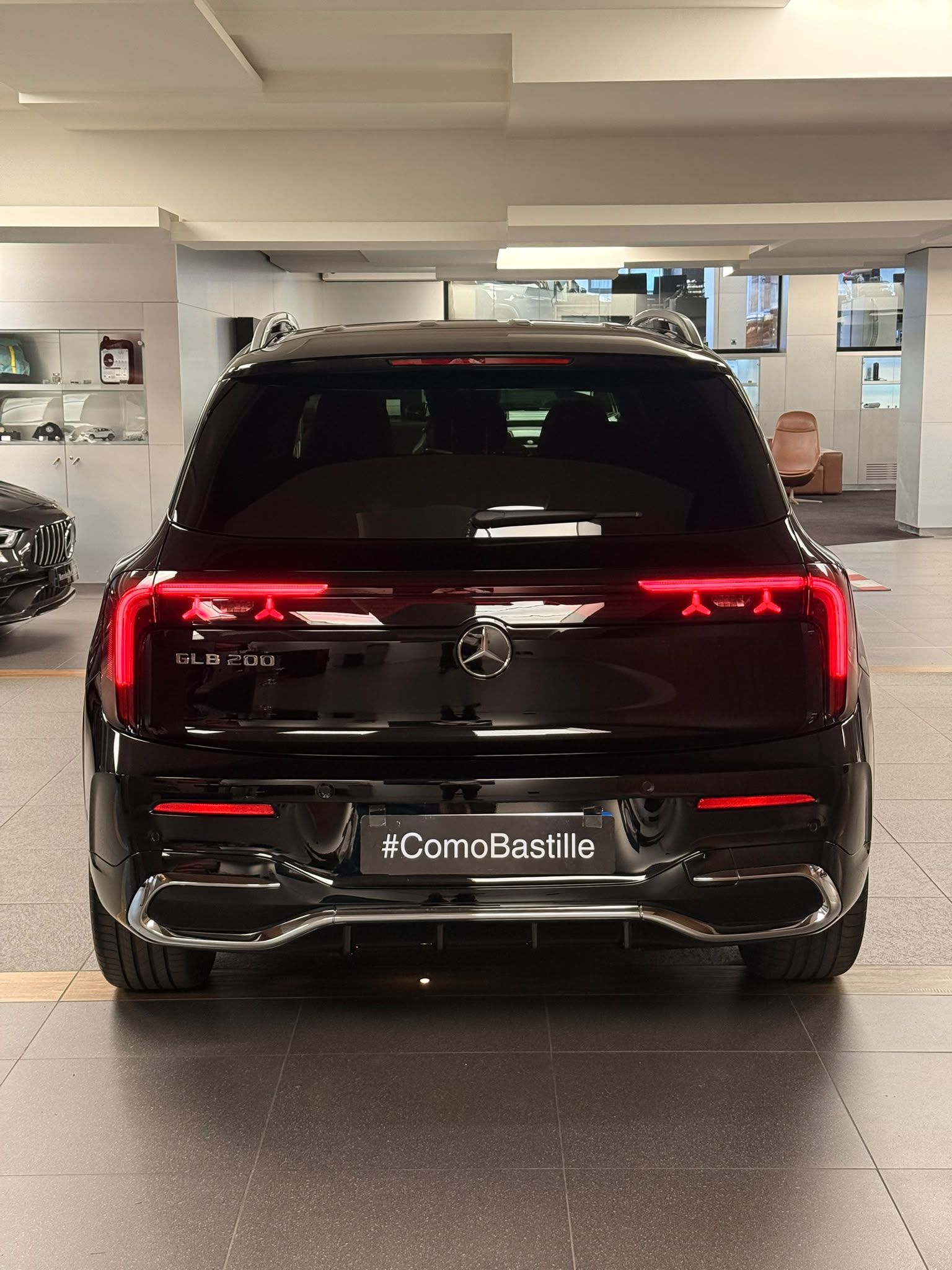 Mercedes-Benz GLB 200 AMG Line — Face arrière