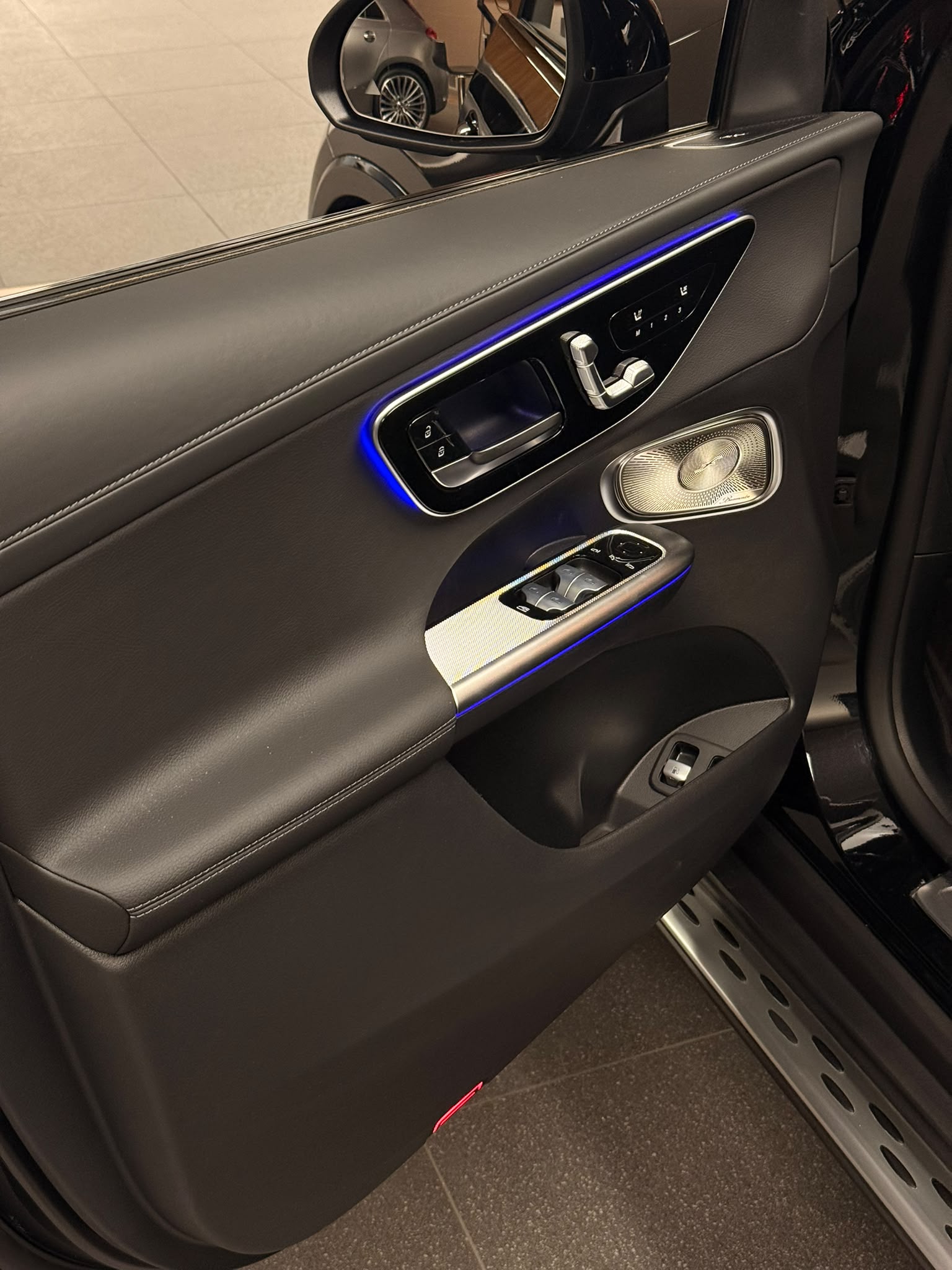 Mercedes-Benz GLC 300 e Hybrid EQ 4Matic AMG Line + — photo 26
