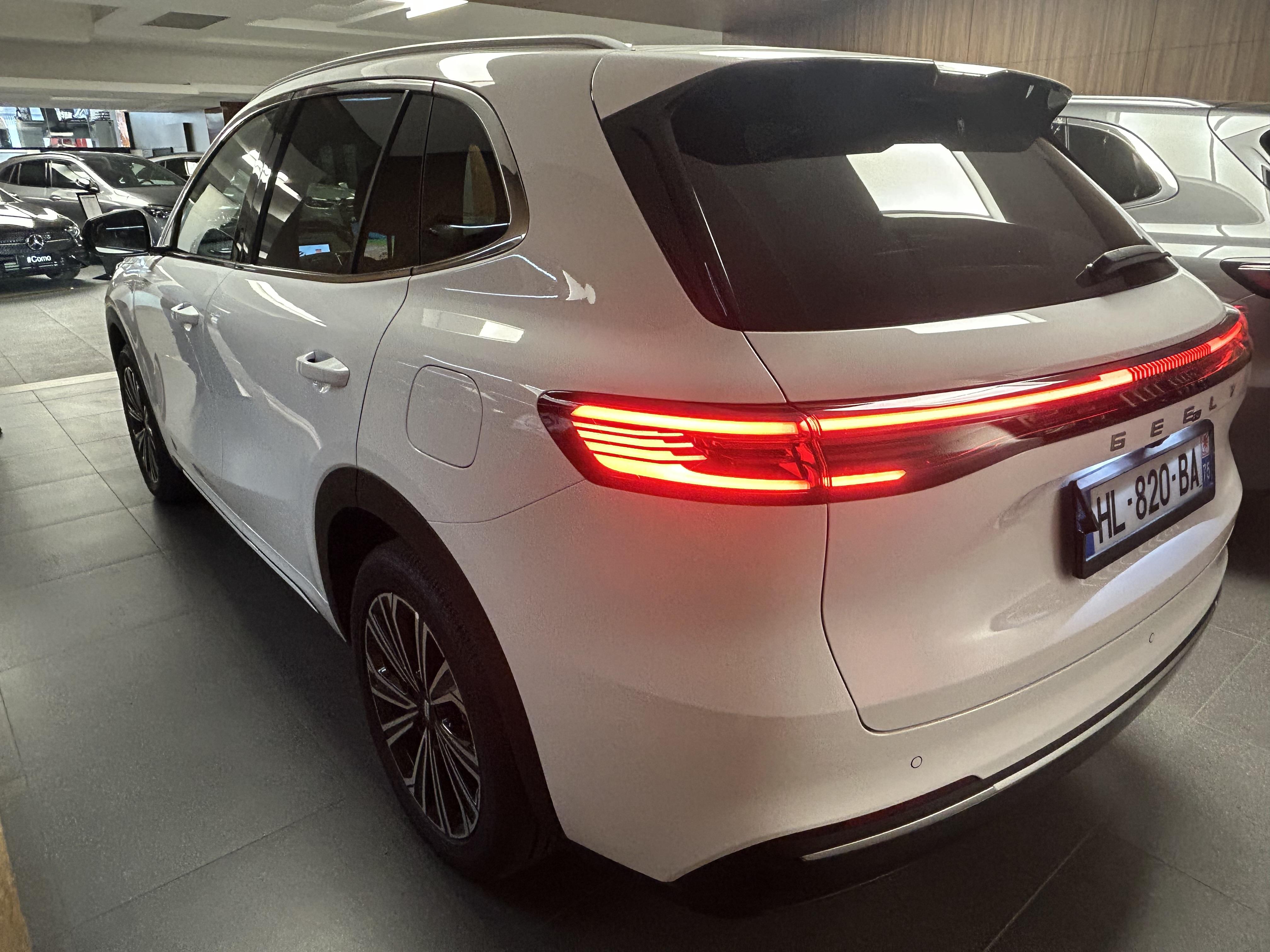 Geely Starray EM-i Max+ — photo 10