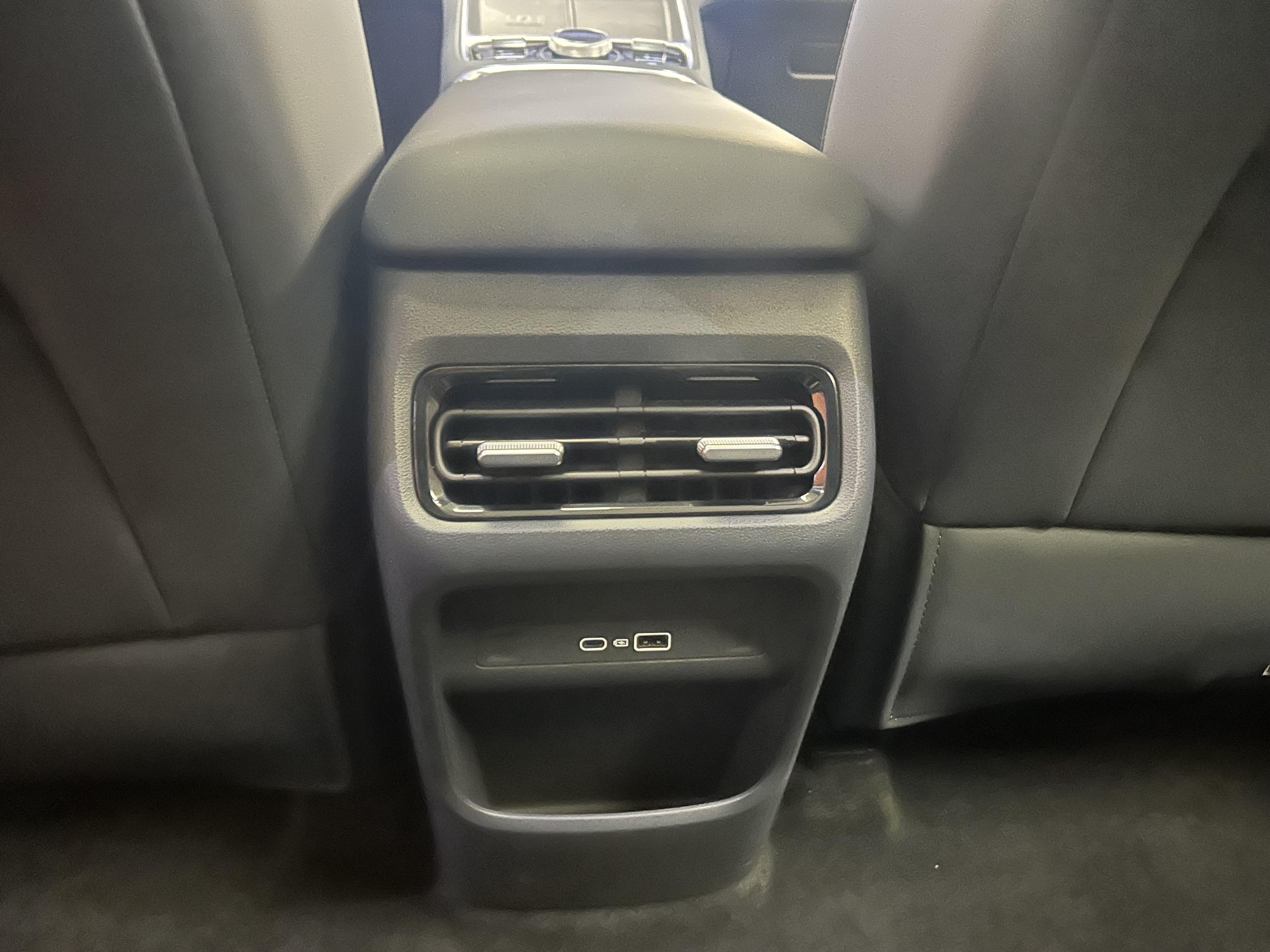 Geely Starray EM-i Max+ — photo 14