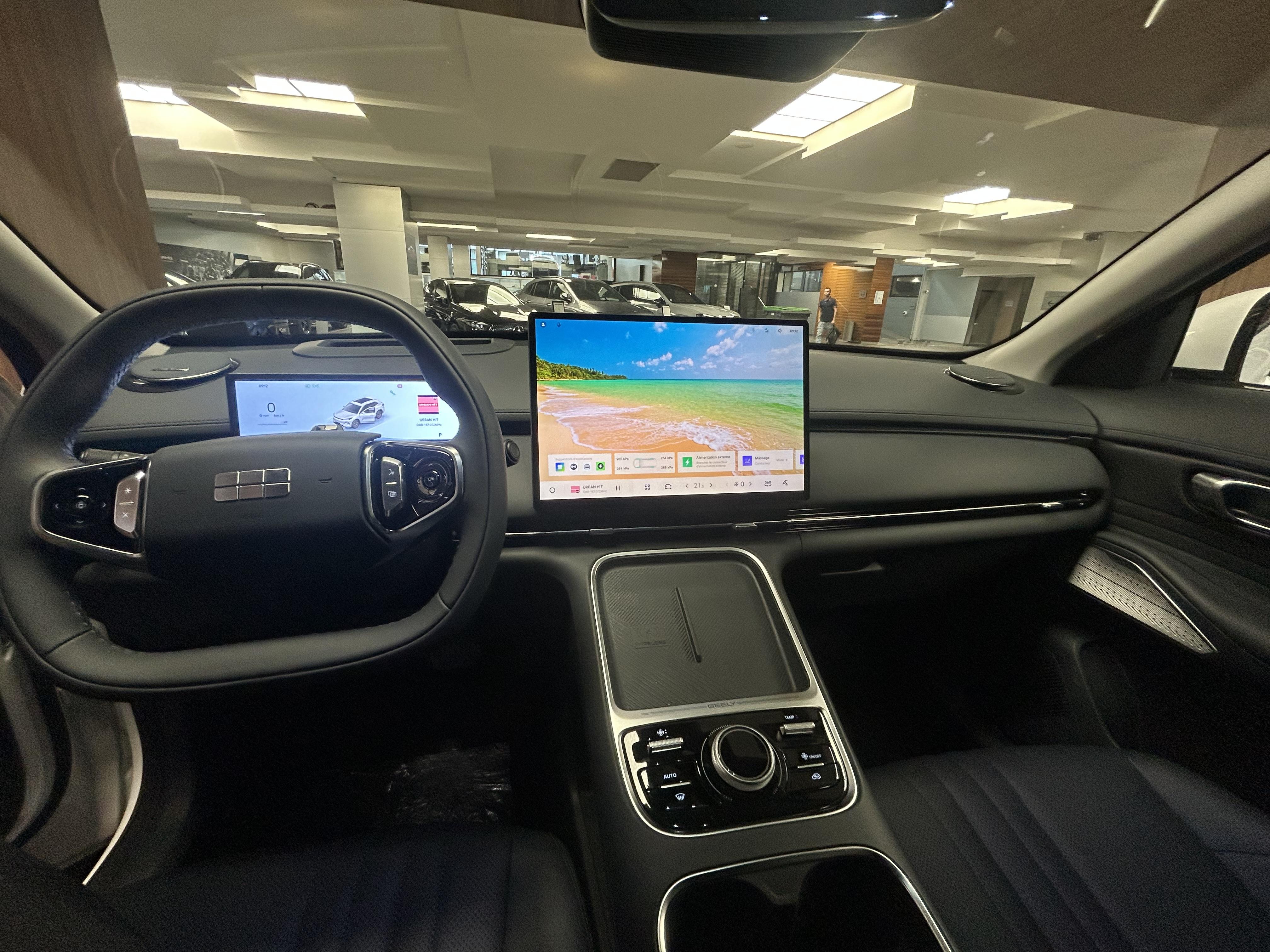 Geely Starray EM-i Max+ — photo 19