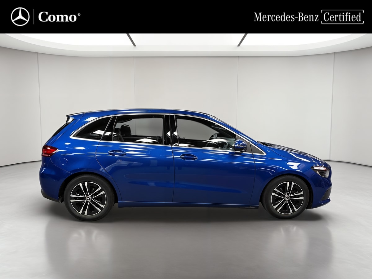 Mercedes-Benz Classe B 200 d 8G-DCT Progressive Line — Profil droit