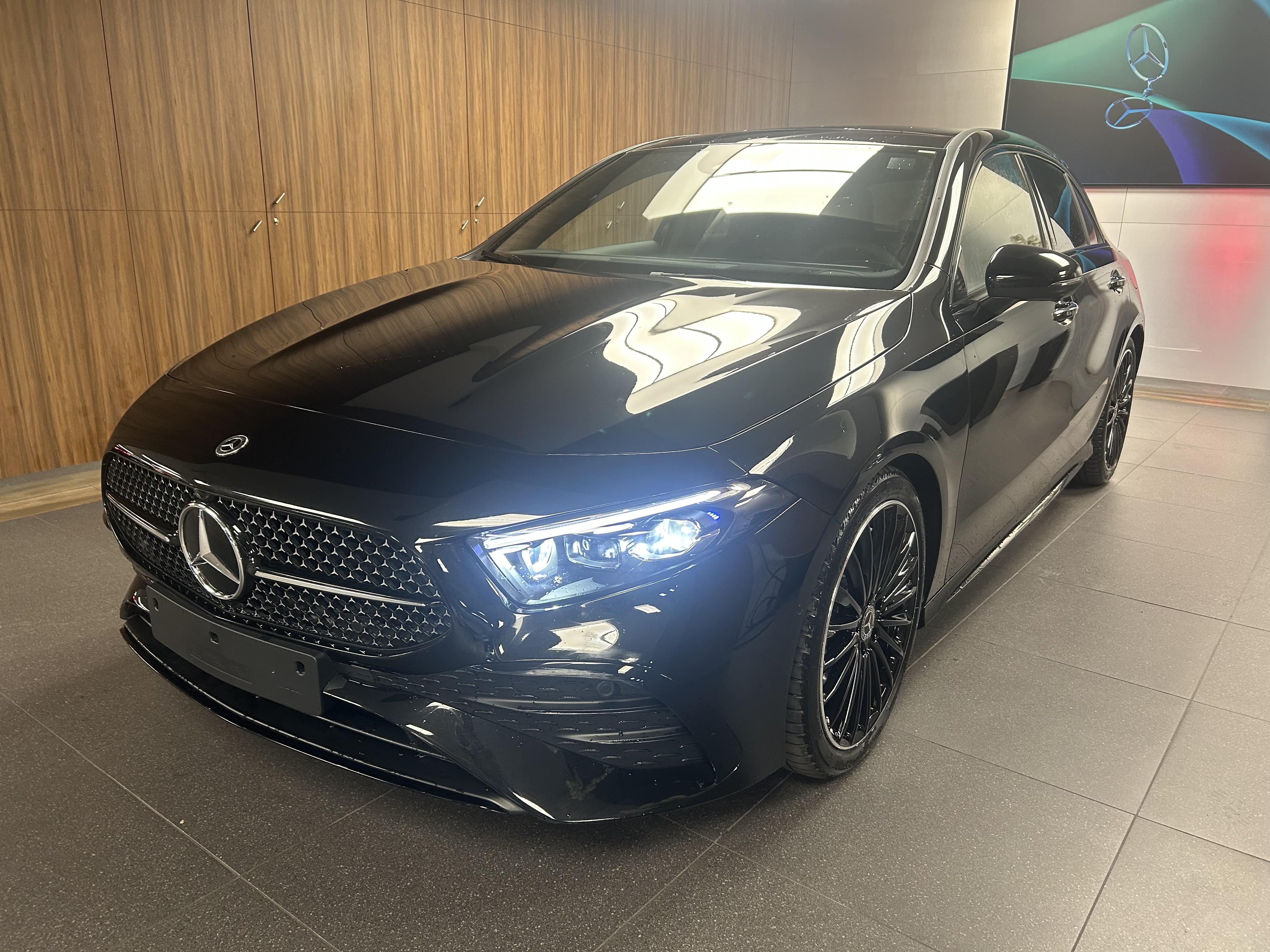 Mercedes-Benz Classe A 200 d AMG Line — 3/4 arrière gauche