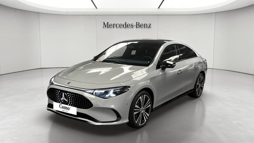 Mercedes-Benz CLA 250+ avec technologie EQ Limited Edition — 3/4 avant gauche