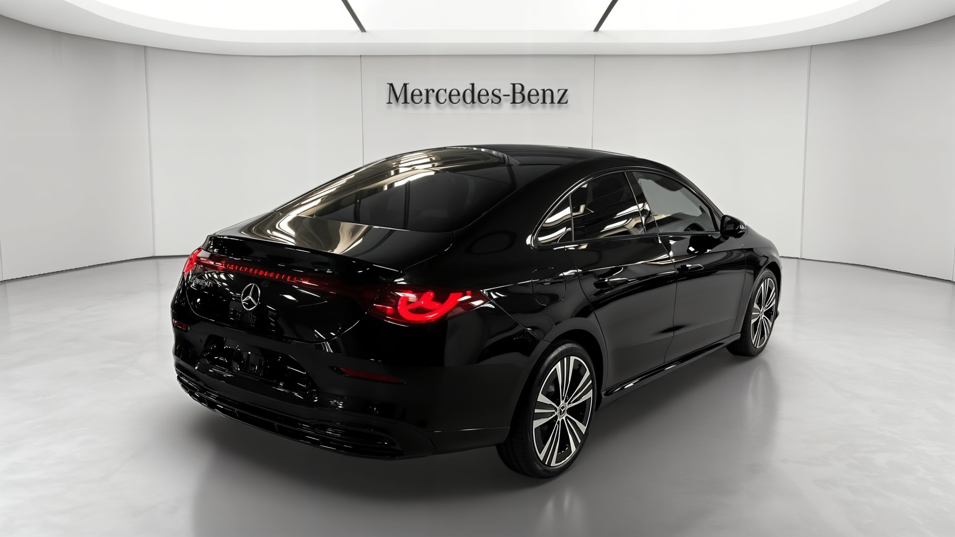 Mercedes-Benz CLA 250+ avec technologie EQ Limited Edition — 3/4 arrière droit