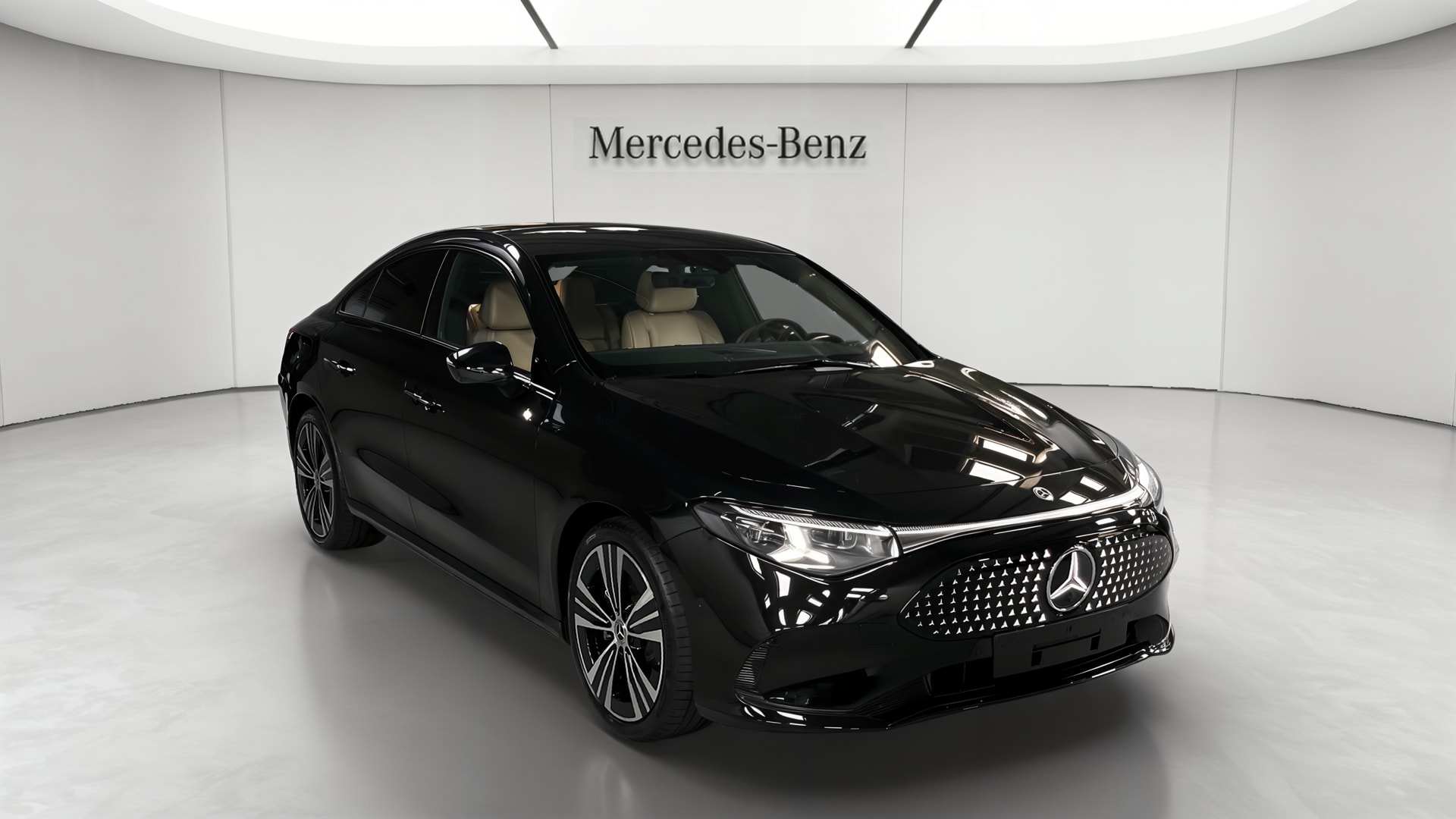 Mercedes-Benz CLA 250+ avec technologie EQ Limited Edition — 3/4 avant droit