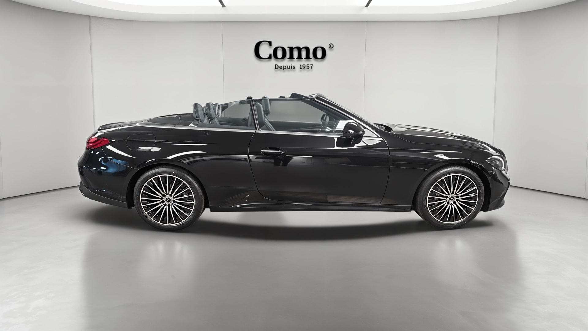 Mercedes-Benz CLE Cabriolet 200 9G-Tronic AMG Line — Profil droit