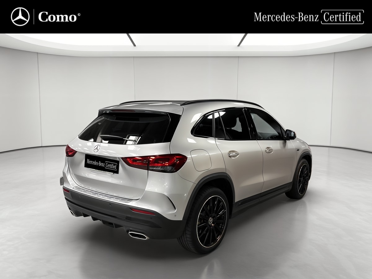 Mercedes-Benz GLA 250 e 8G-DCT AMG Line — 3/4 arrière droit
