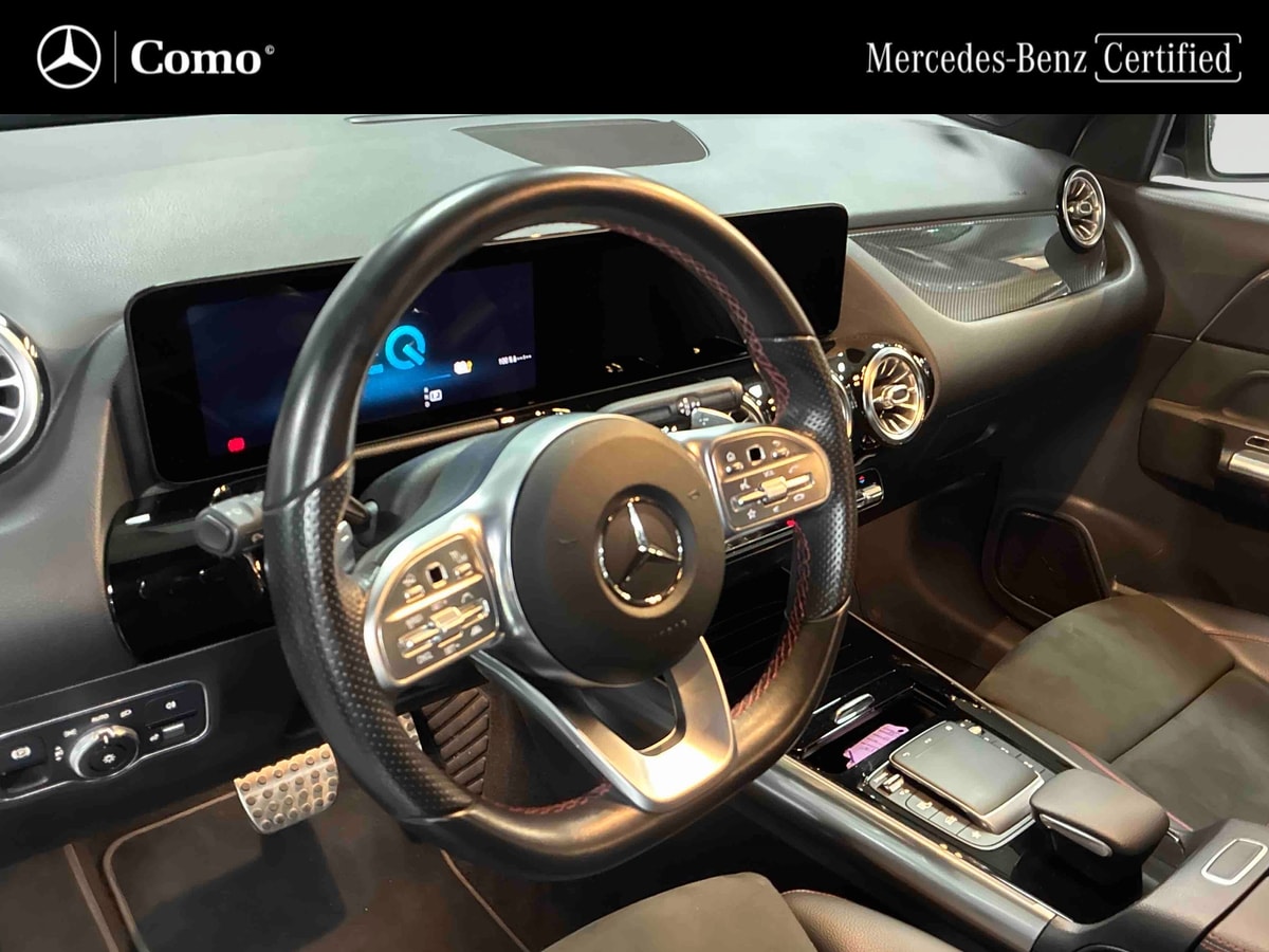 Mercedes-Benz GLA 250 e 8G-DCT AMG Line — Poste de pilotage