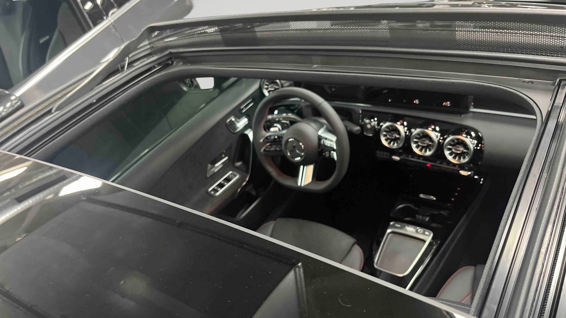 Mercedes-Benz Classe A 250 e Hybrid EQ AMG Line — photo 23