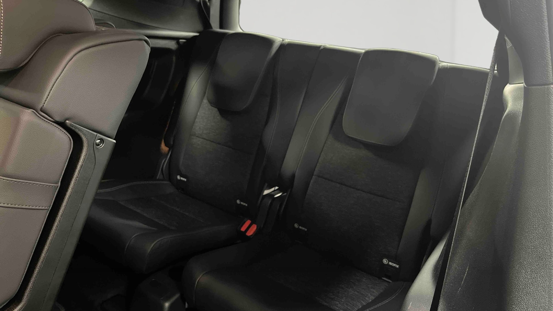 Mercedes-Benz GLB 250+ electrique Business Line — photo 22