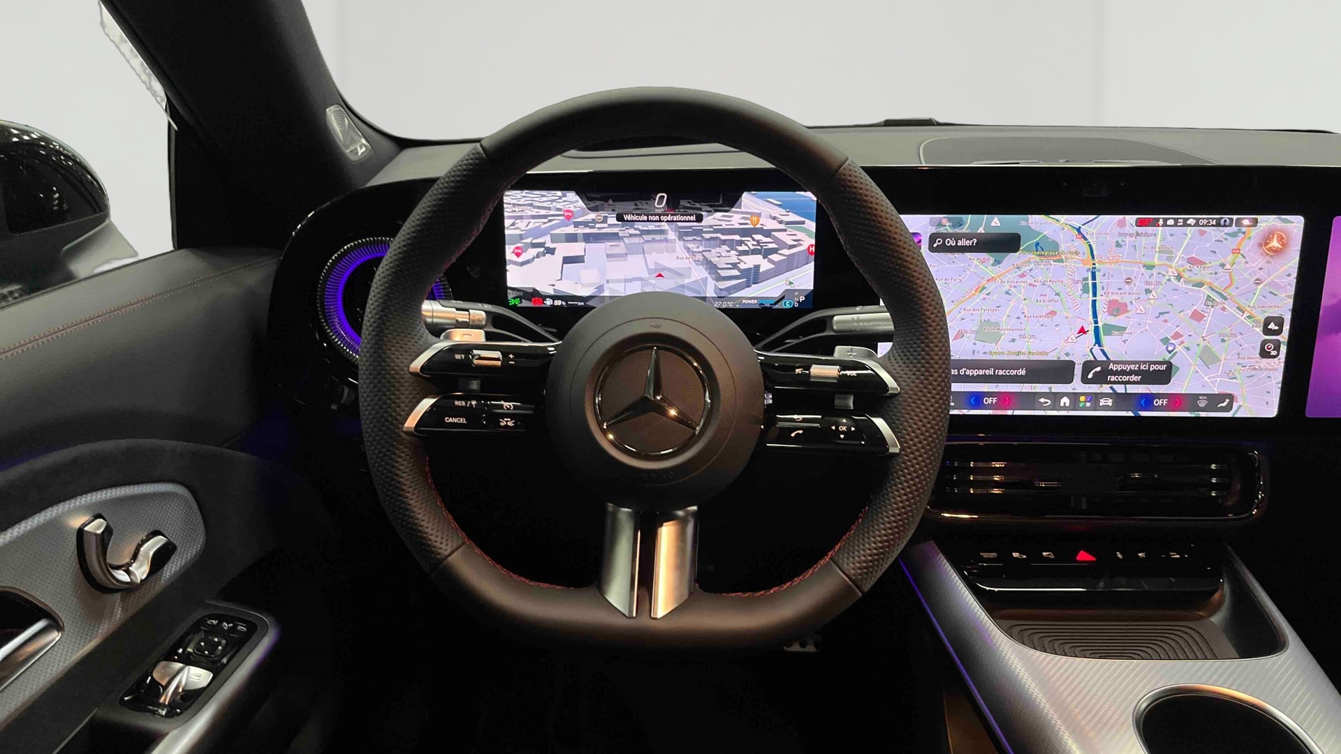 Mercedes-Benz CLA 200 8F-eDCT 4MATIC AMG Line — Poste de pilotage
