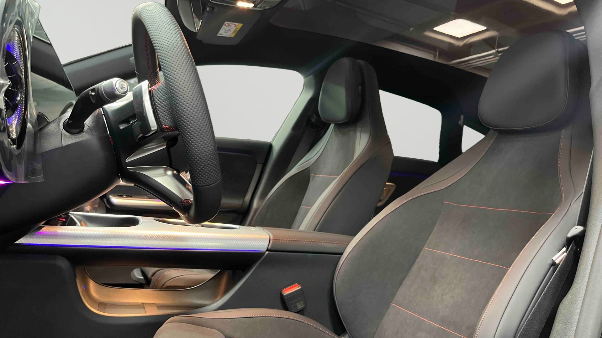 Mercedes-Benz CLA 200 8F-eDCT 4MATIC AMG Line — Siège conducteur