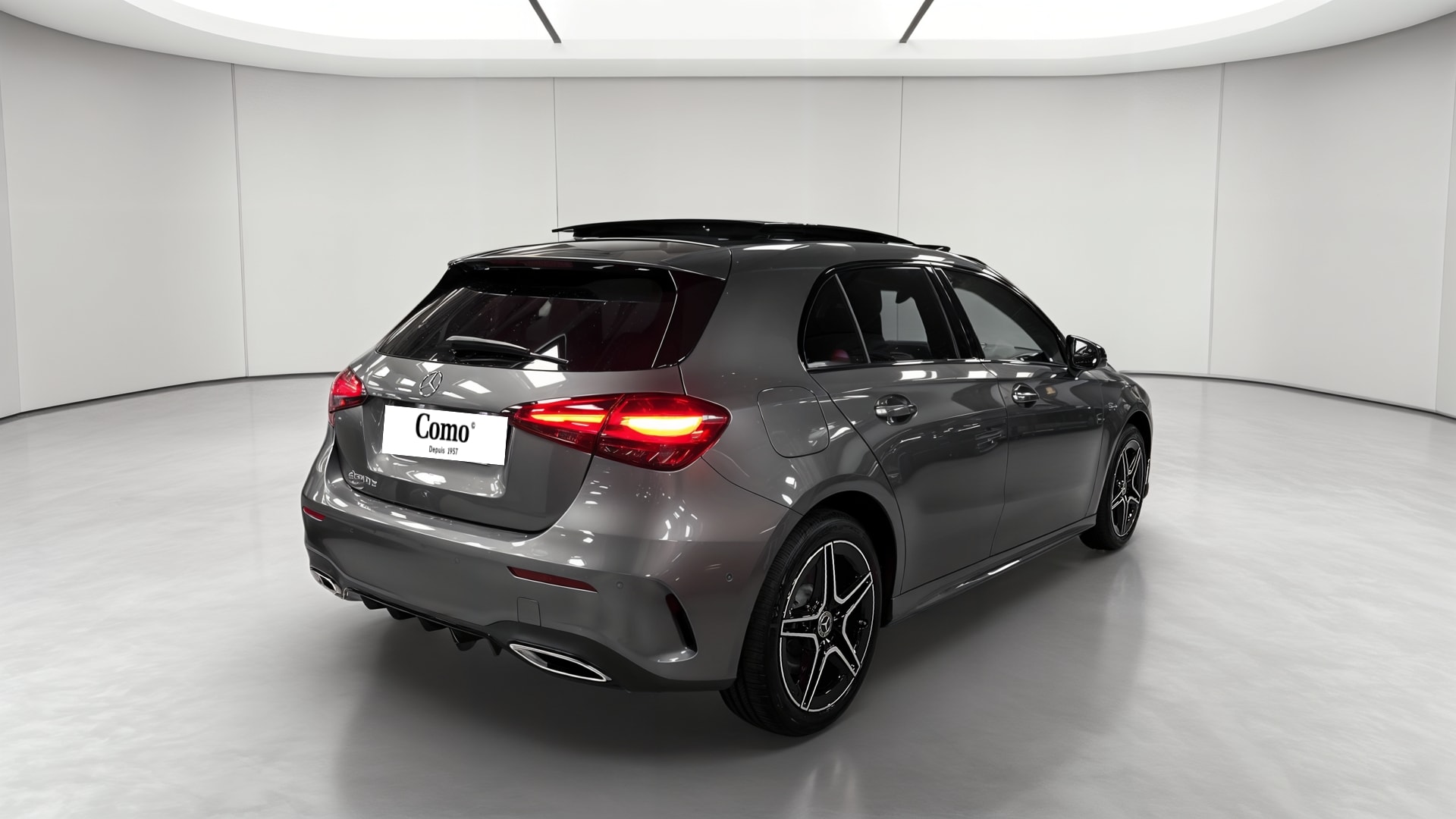 Mercedes-Benz Classe A 250 e Hybrid EQ AMG Line — 3/4 arrière droit
