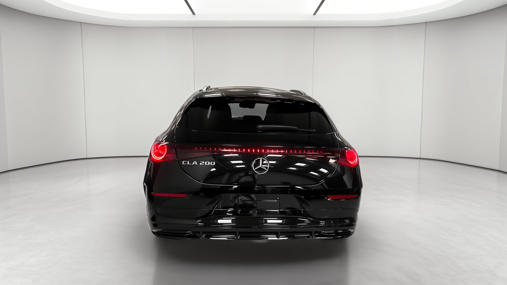 Mercedes-Benz CLA 200 8F-eDCT 4MATIC AMG Line — Face arrière