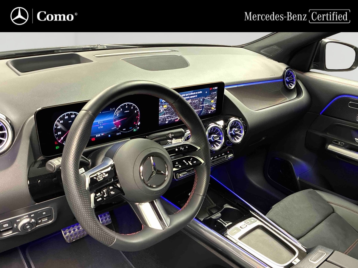 Mercedes-Benz GLA 180 7G-DCT AMG Line — Planche de bord