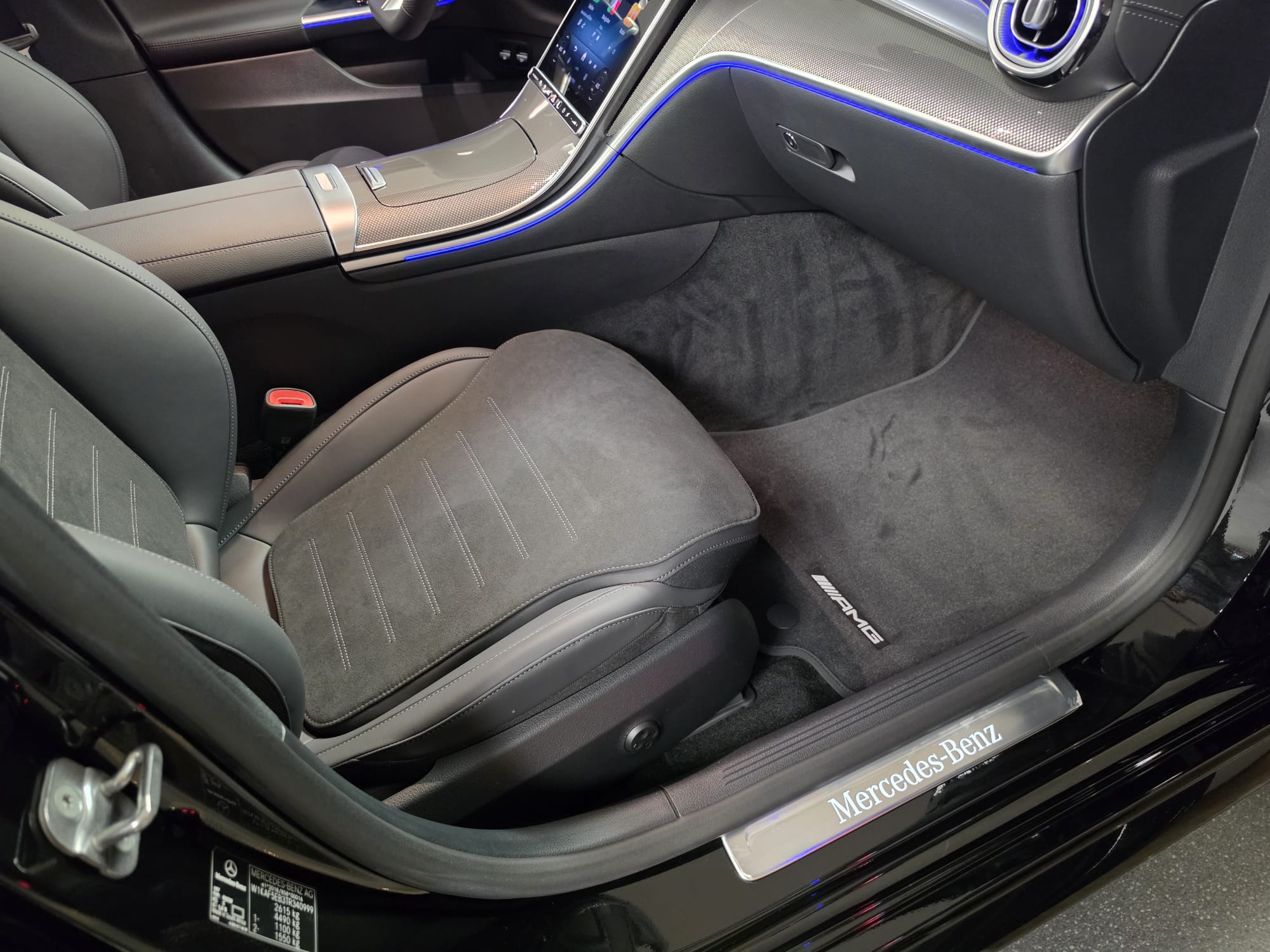Mercedes-Benz Classe C 300 e 9G-Tronic e-Hybrid EQ AMG Line + — photo 21