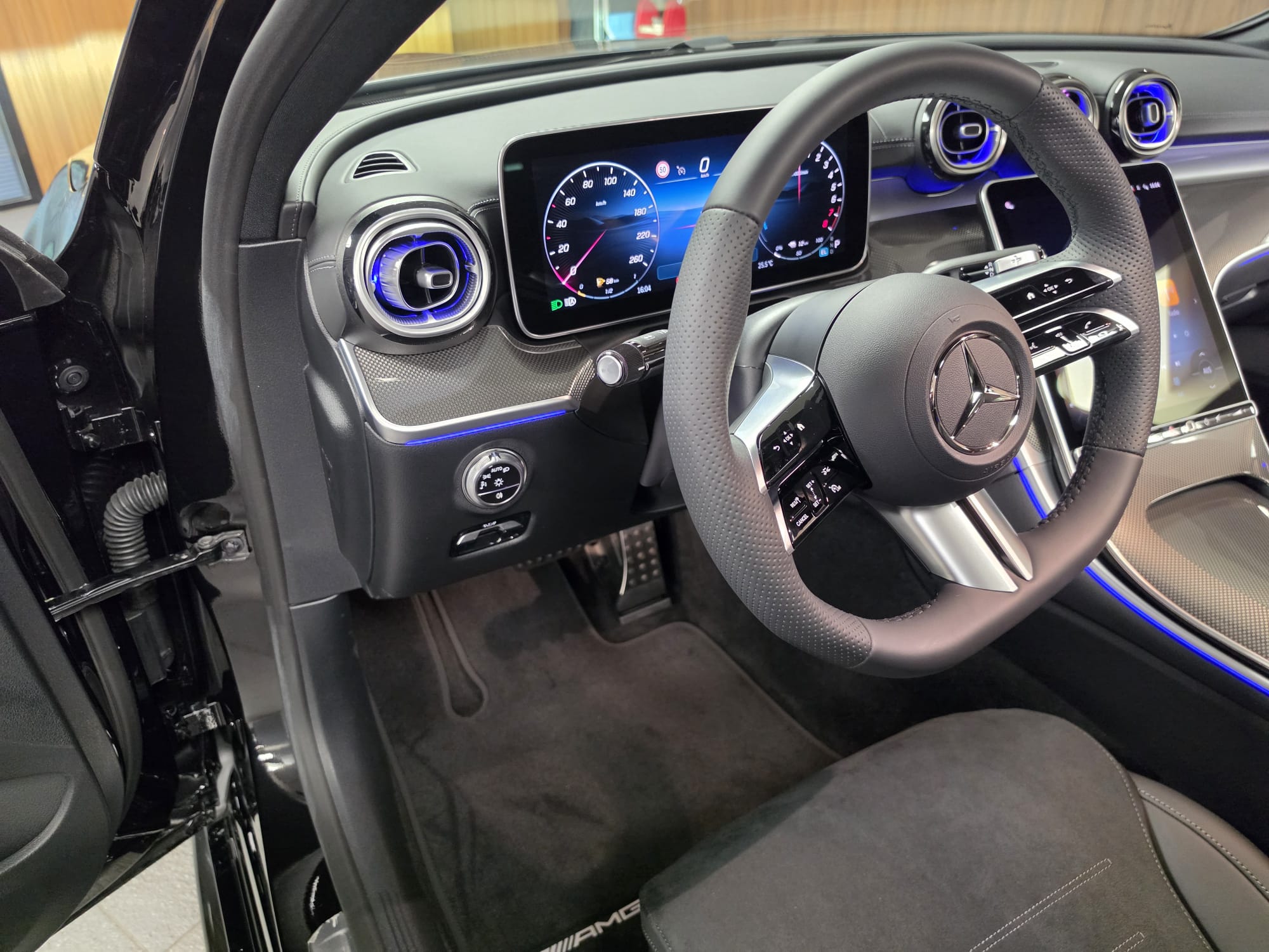 Mercedes-Benz Classe C 300 e 9G-Tronic e-Hybrid EQ AMG Line + — Siège conducteur