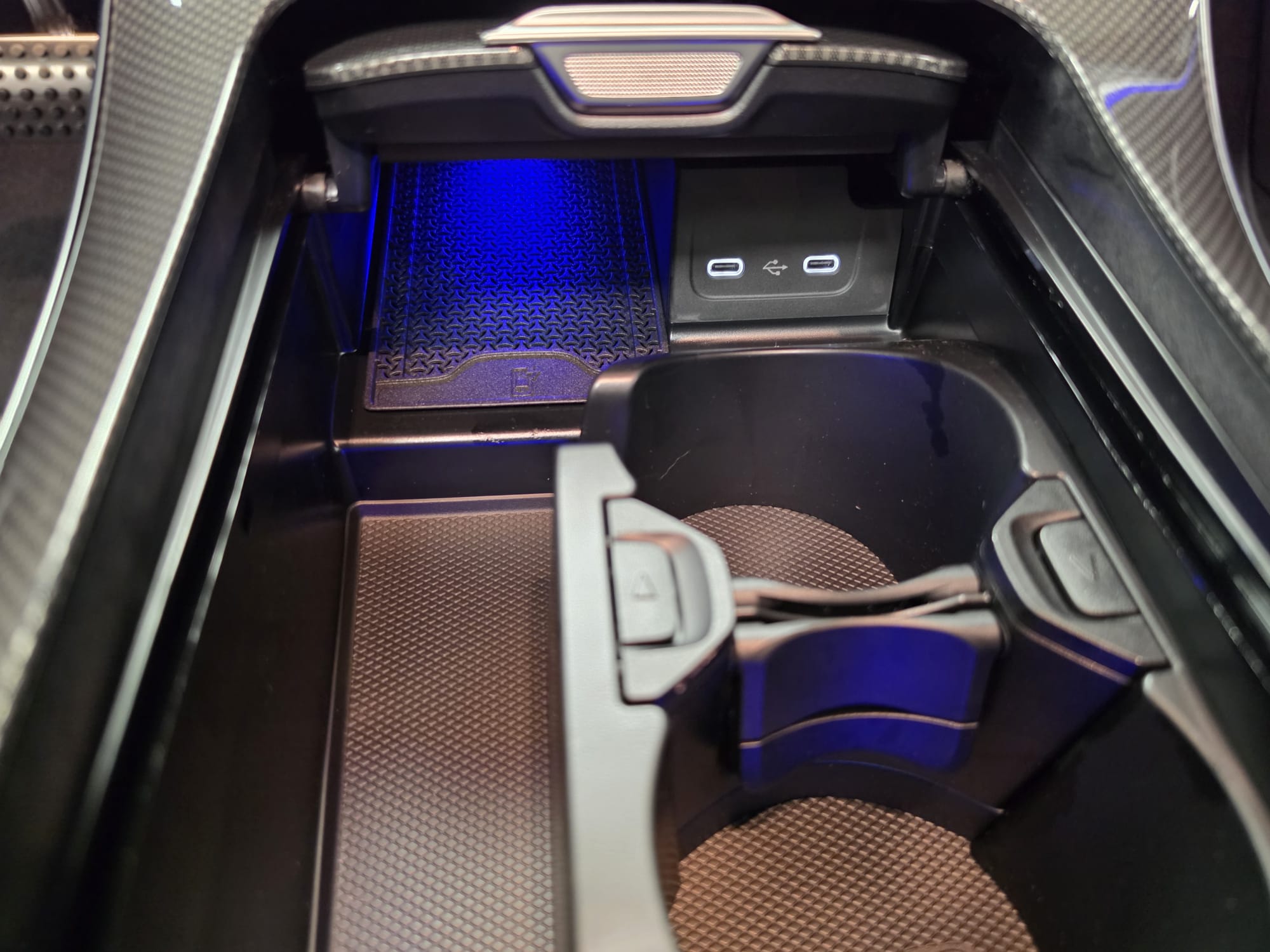 Mercedes-Benz Classe C 300 e 9G-Tronic e-Hybrid EQ AMG Line + — photo 16