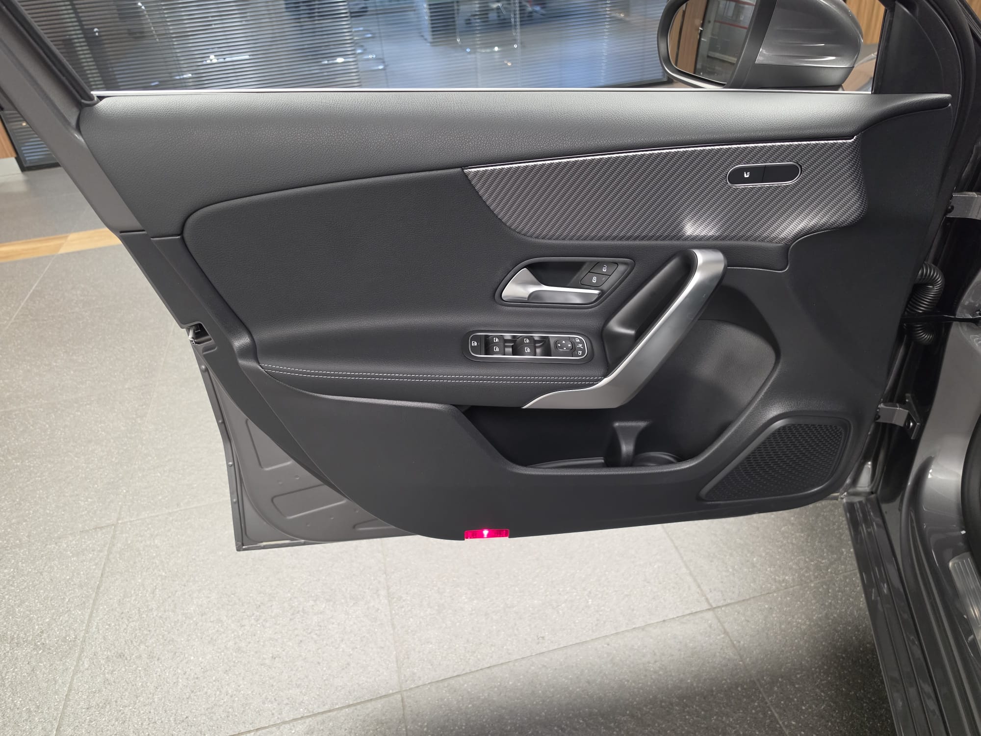 Mercedes-Benz Classe A 180 Edition 140 — photo 11