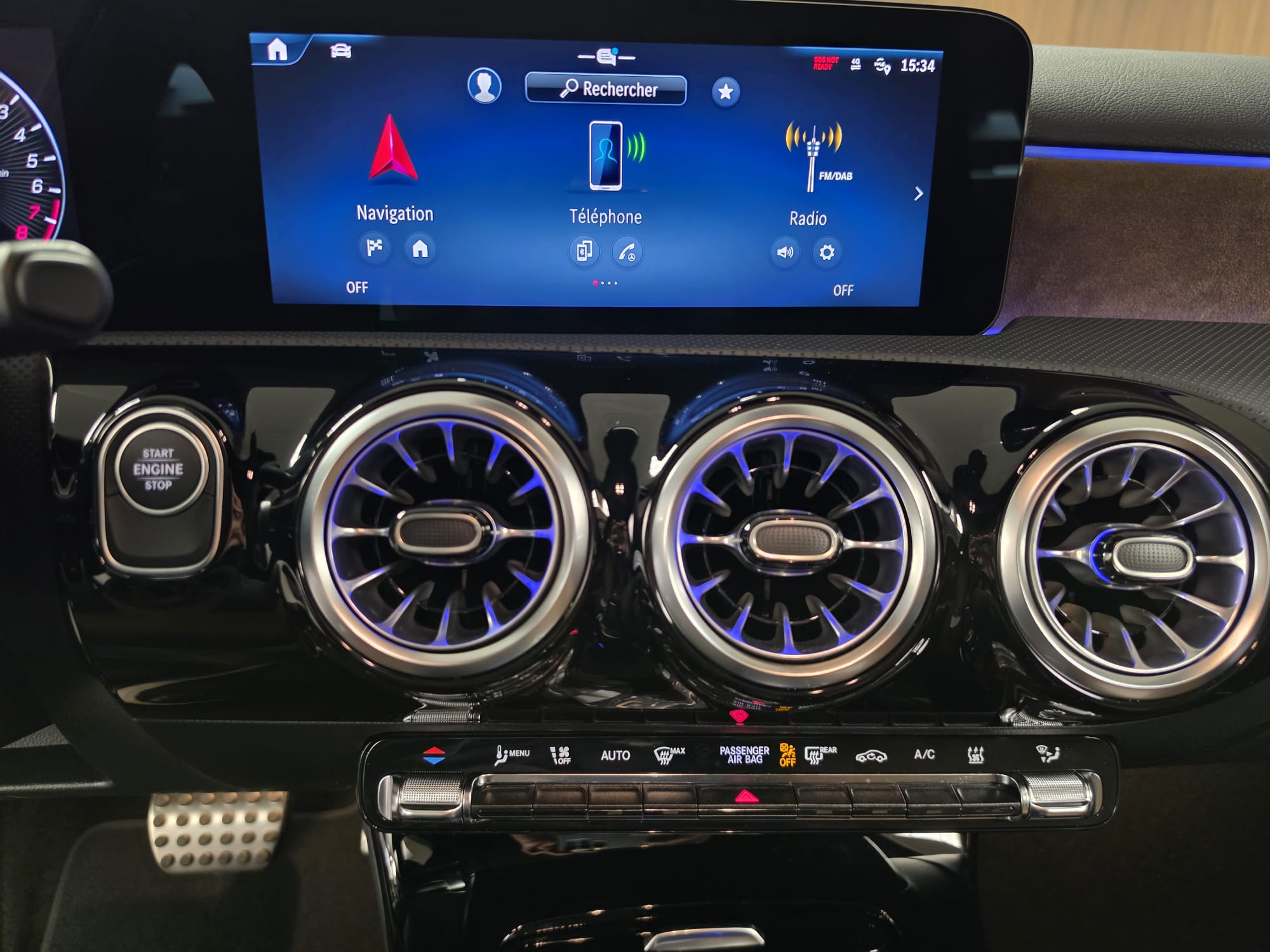 Mercedes-Benz Classe A 250 e Hybrid EQ AMG Line — photo 22