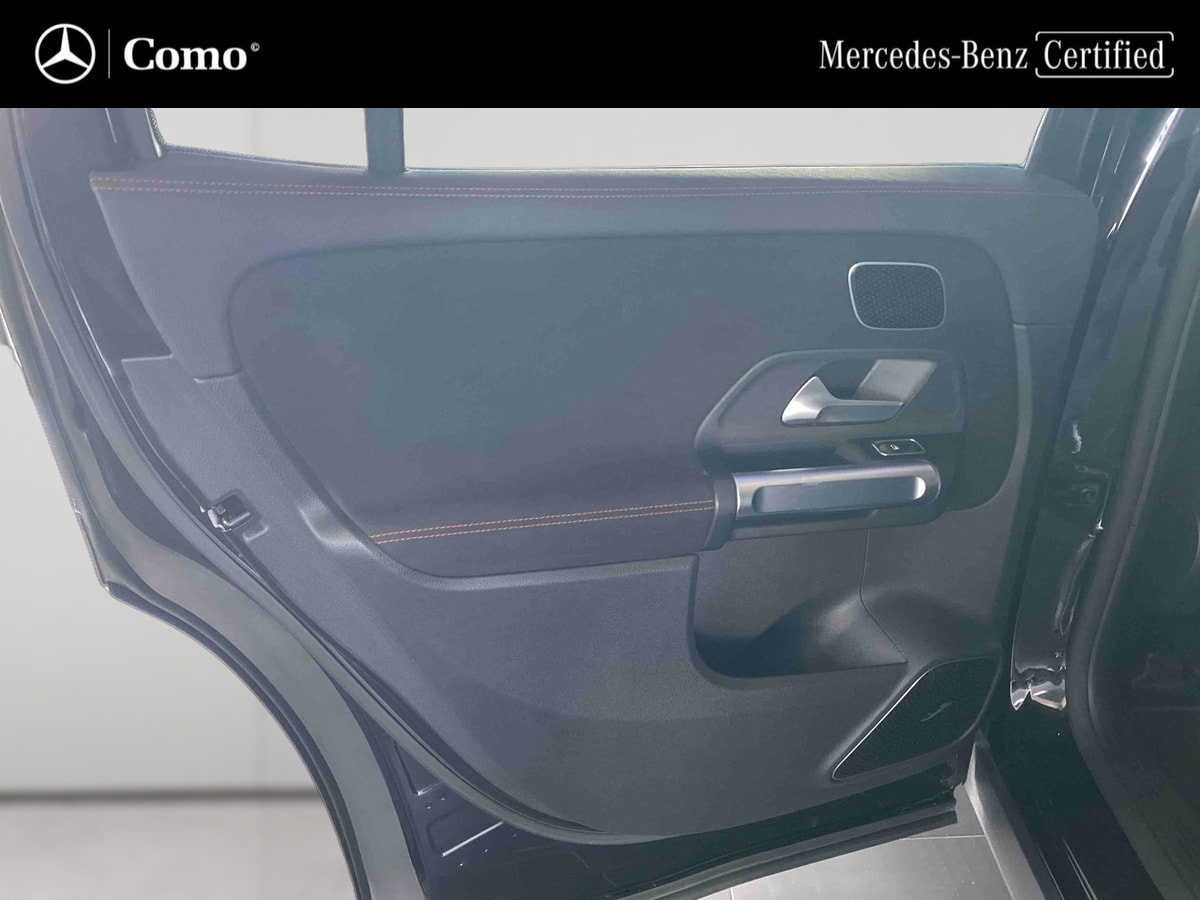Mercedes-Benz EQB 350 4Matic AMG Line — photo 18