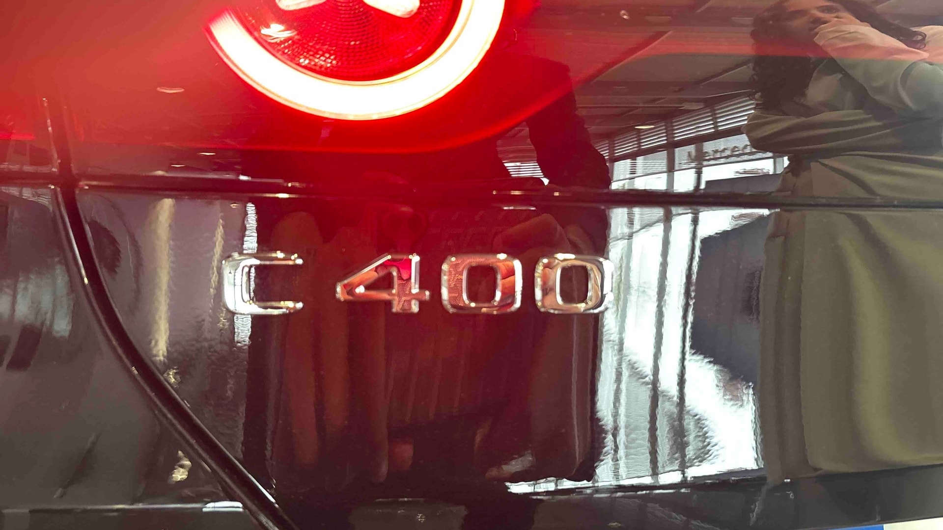Mercedes-Benz Classe C 400 Electrique 4M AMG Line — photo 23