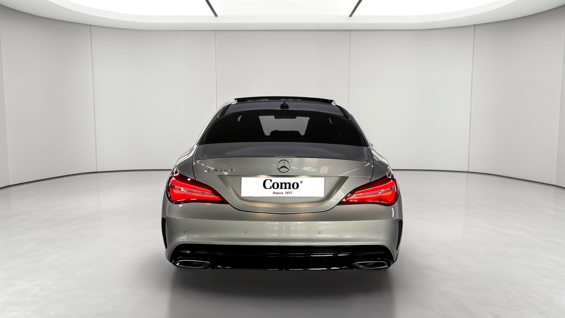 Mercedes-Benz CLA 200 7-G DCT Fascination — Face arrière
